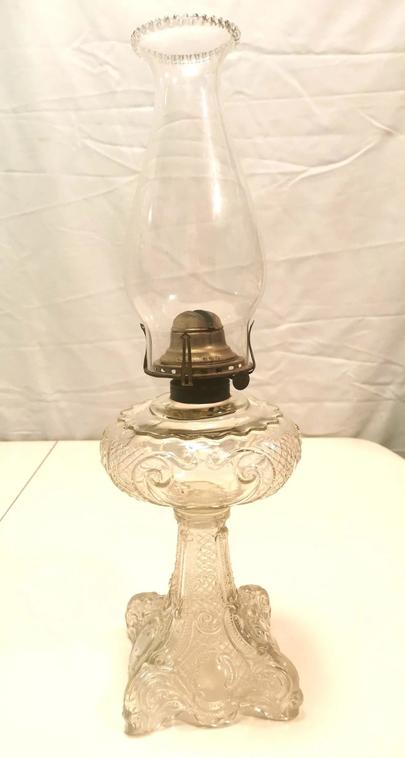 Large Excellent Condition Vintage Lamp Clear Decorative Base 19" image indicator(2)