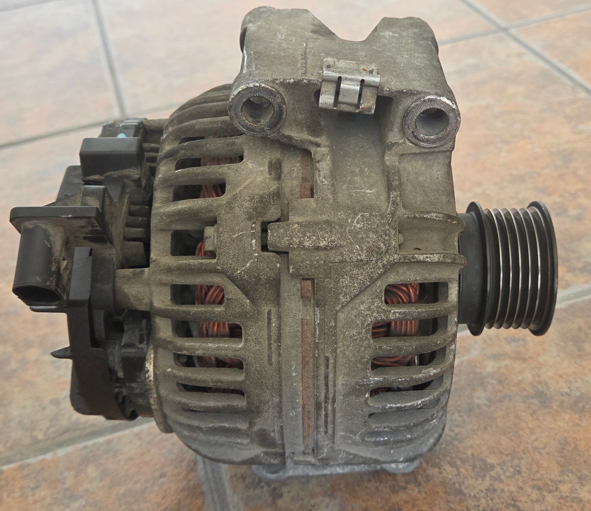 Mercedes Alternator Core - Bosch (Overvoltage Issue) - photo 3