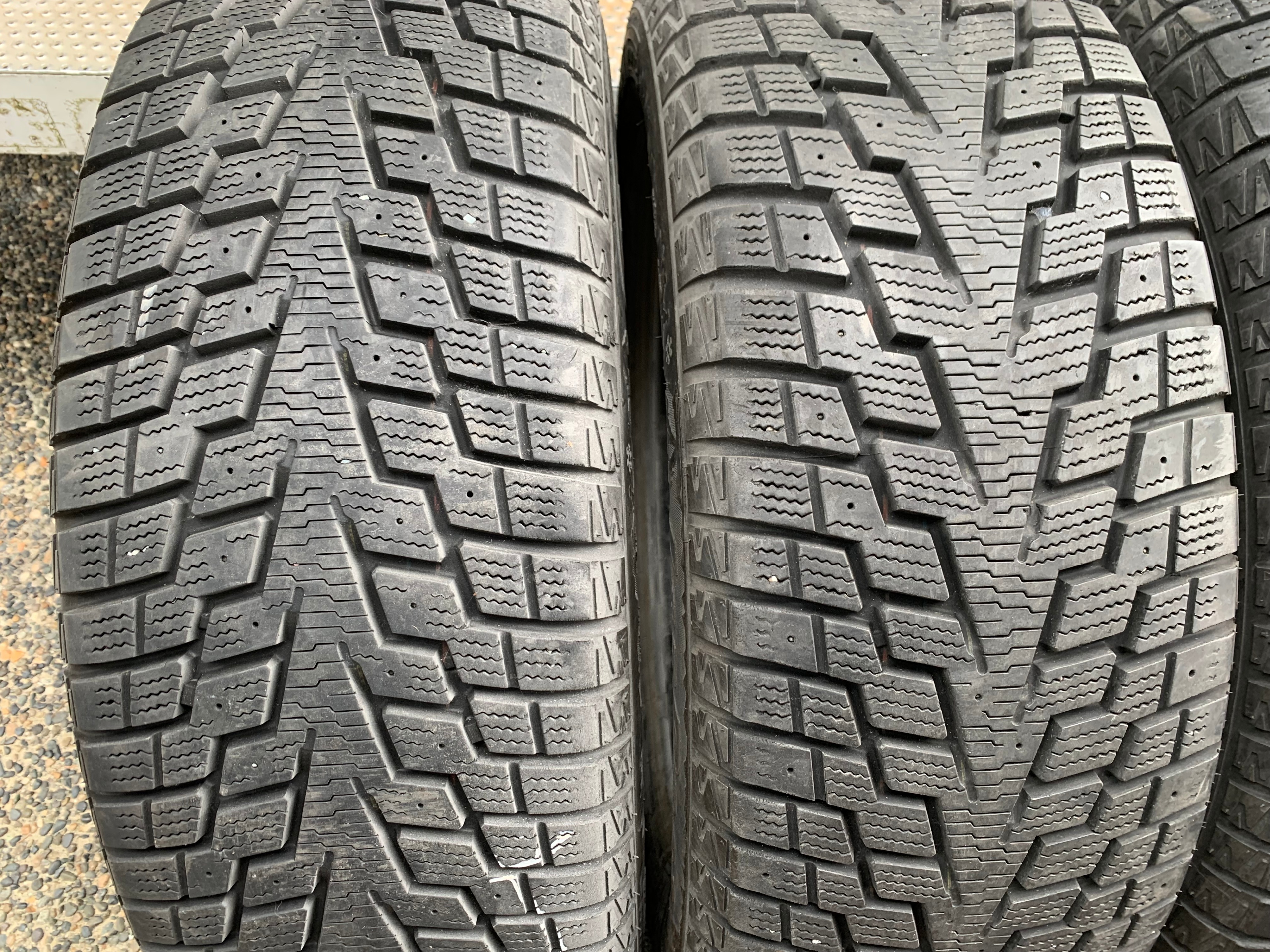 SET of 225/60/17 99T M+S GT Radial Ice Pro 3 with tons of tread - photo 3