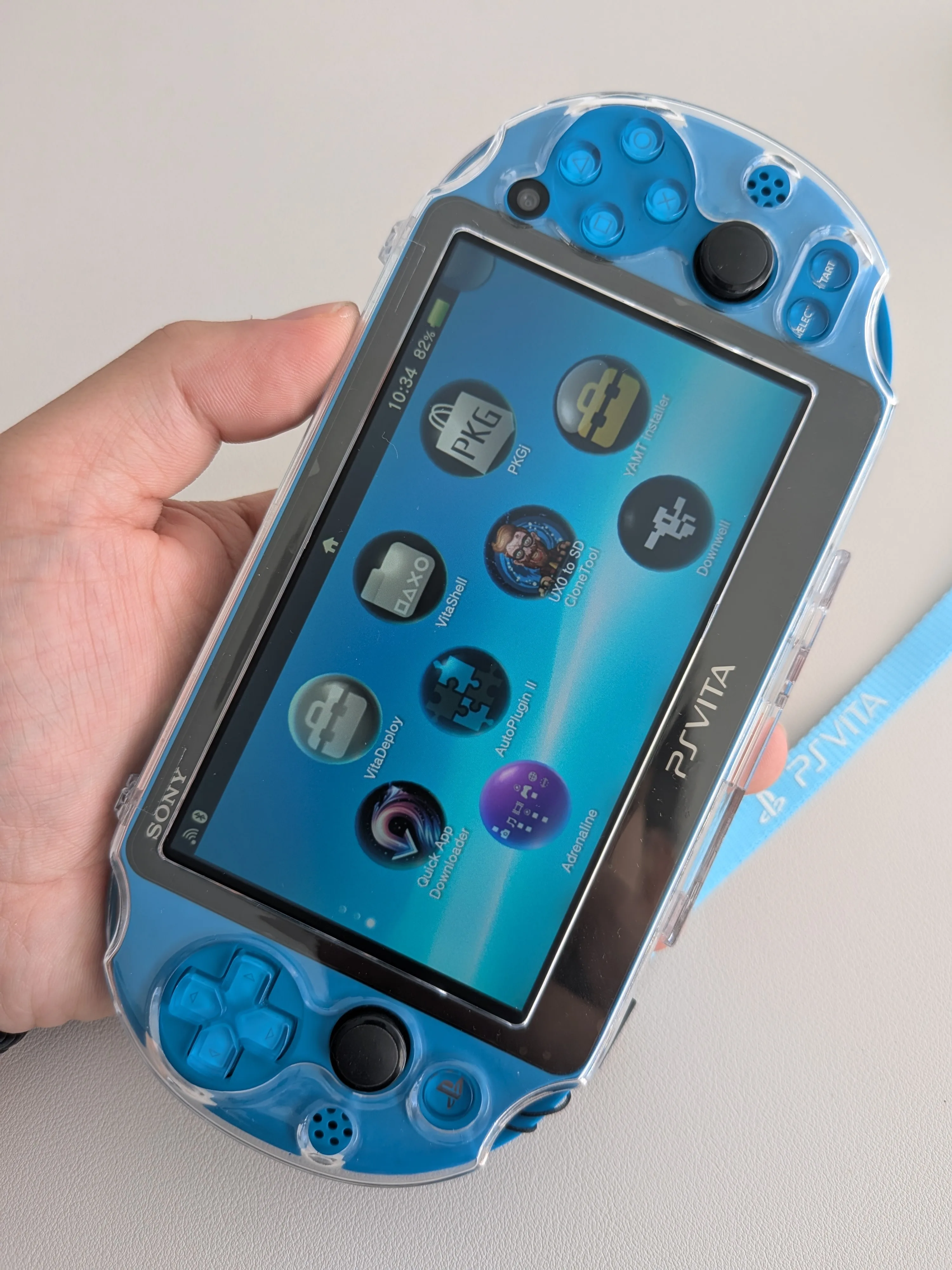 Sony PS Vita 2000 SkyBlue Modded image indicator(2)