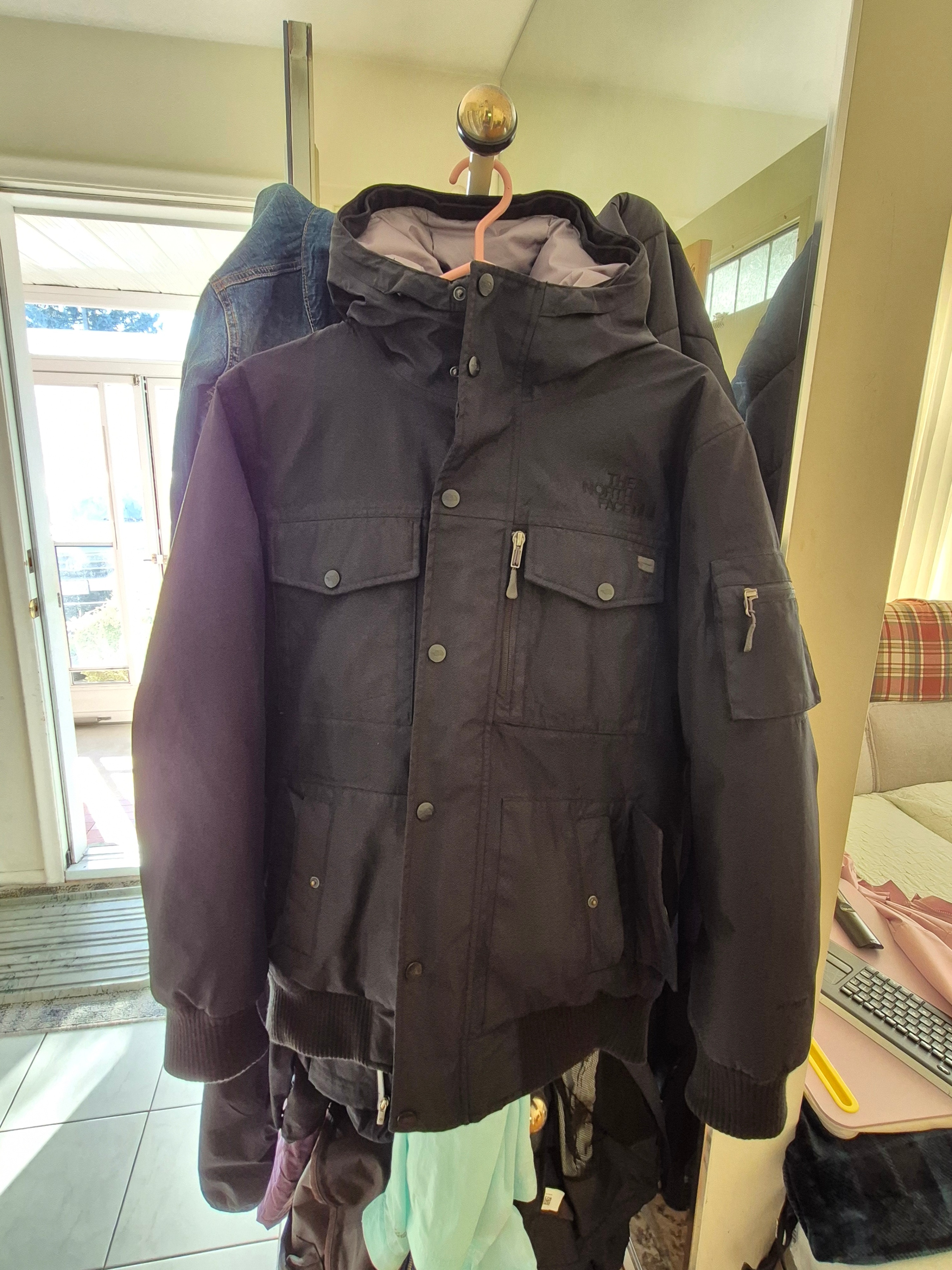 North Face Men's Winter Jacket (Small Size)
