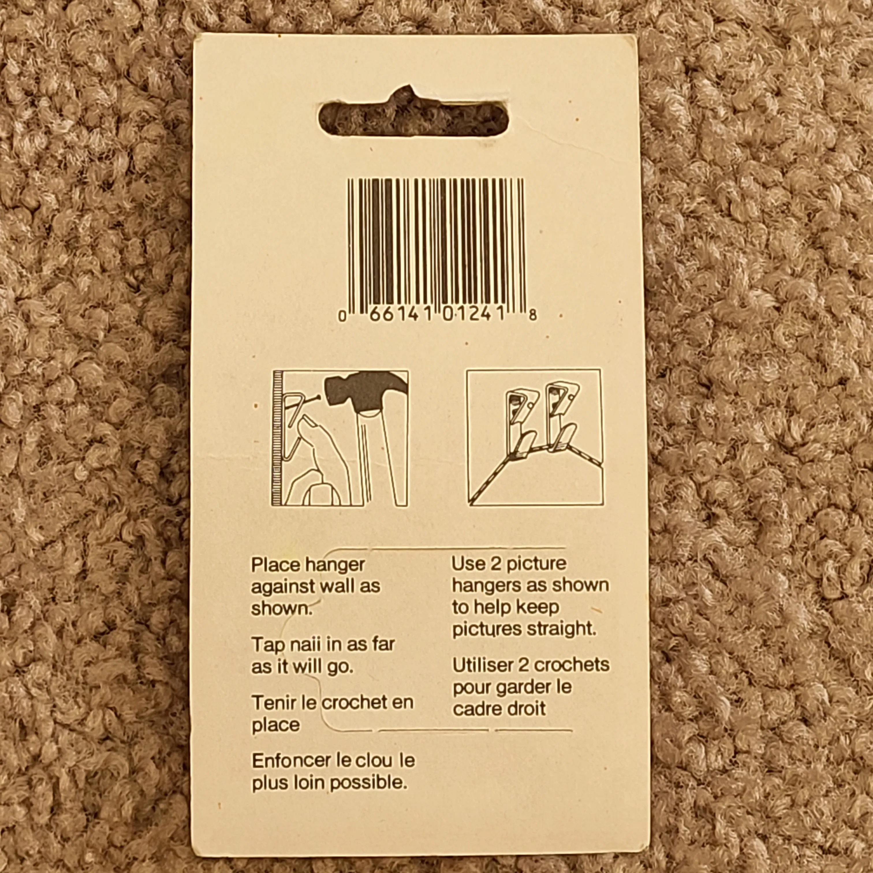 Picture Hangers 10 lb/4.5 kg - Brass (6 pkg) image indicator(4)