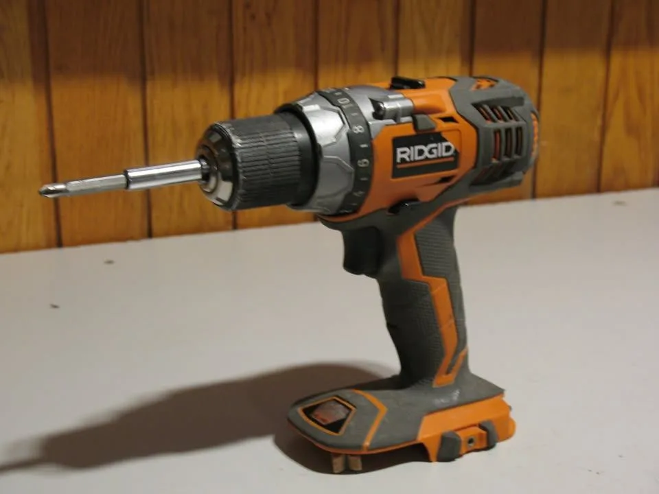 RIDGID 18 Volt Flashlight, Drill, and Charger image indicator(8)