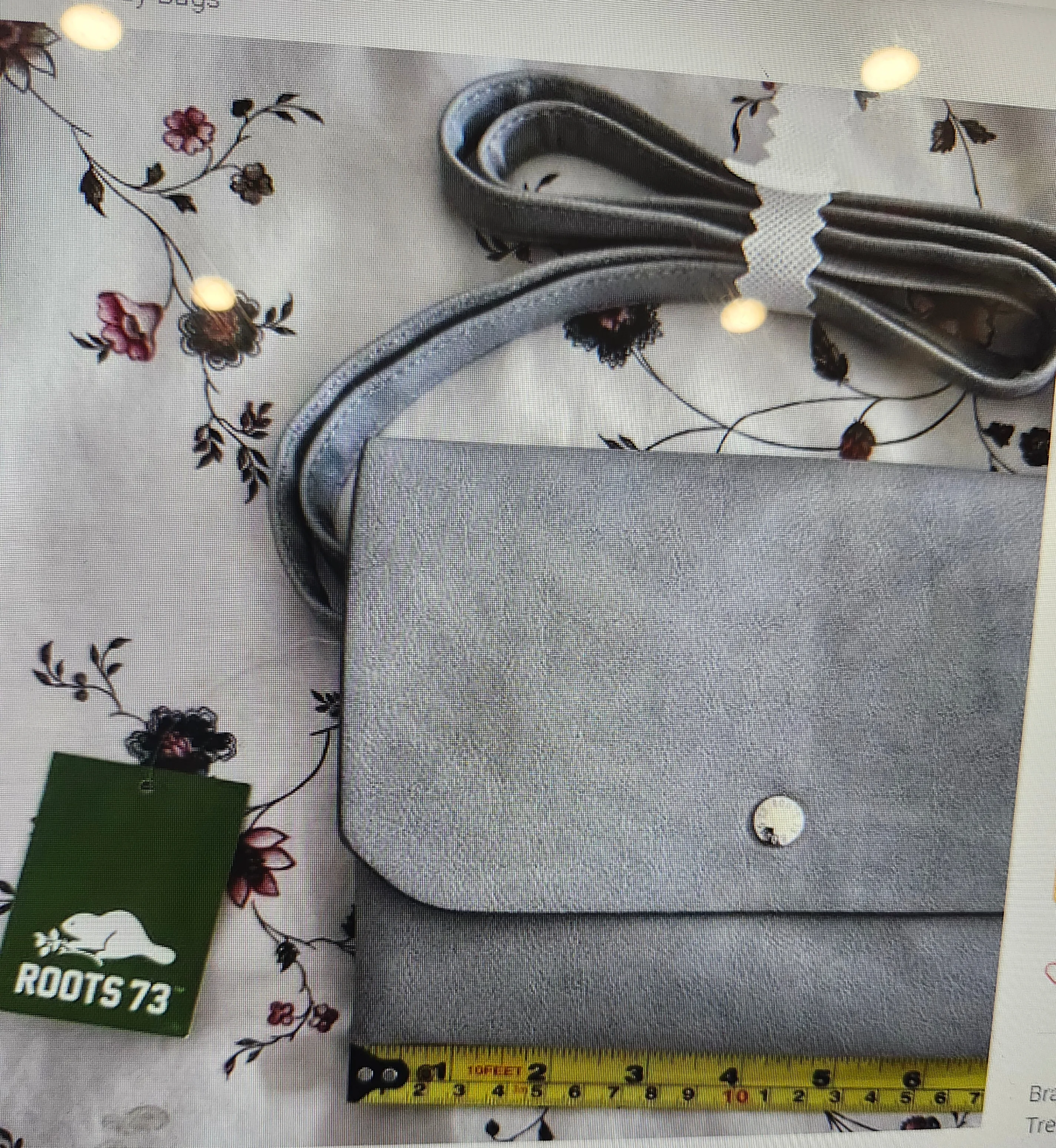 Roots 73 Leather Cross body Light Blue image indicator(3)