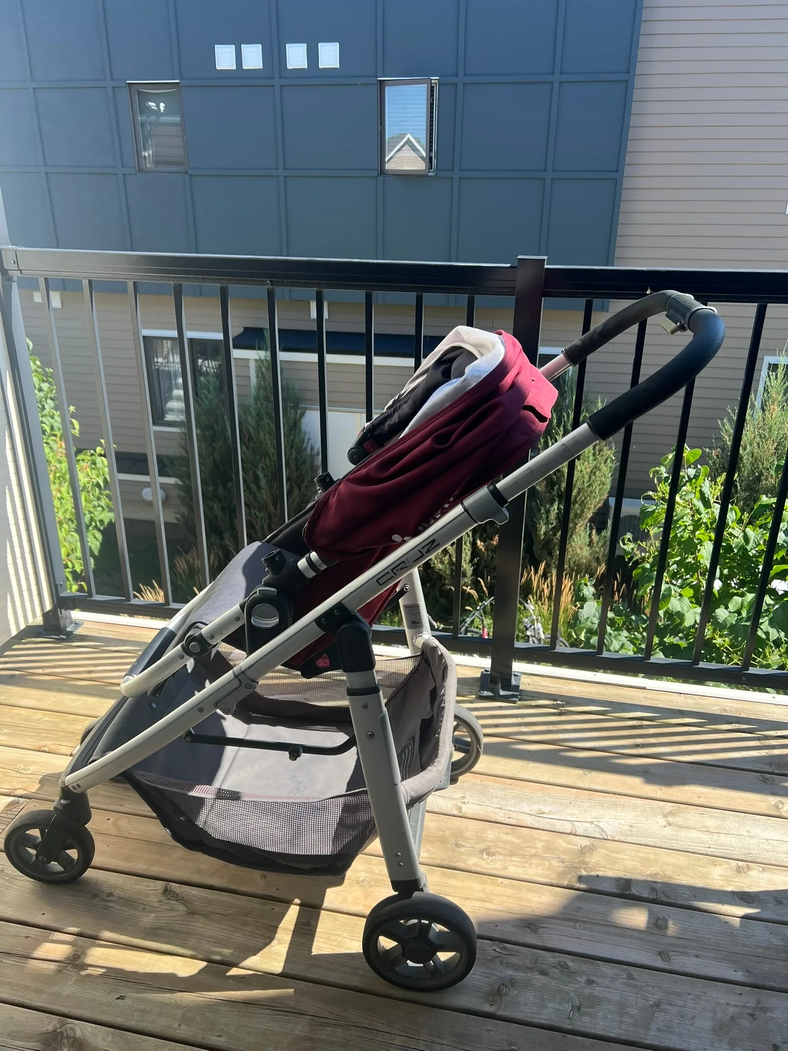 UPPAbaby Cruz Stroller –Rain / Mosquito Cover + Piggyback board image indicator(2)