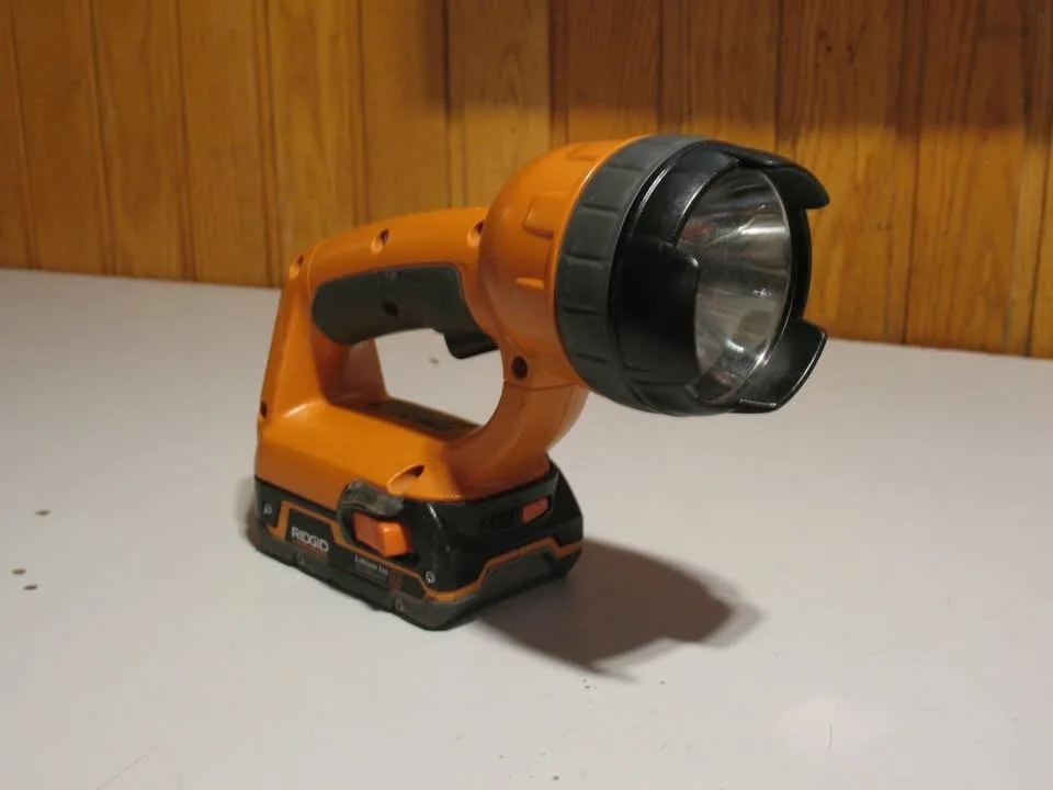 RIDGID 18 Volt Flashlight, Drill, and Charger image indicator(3)