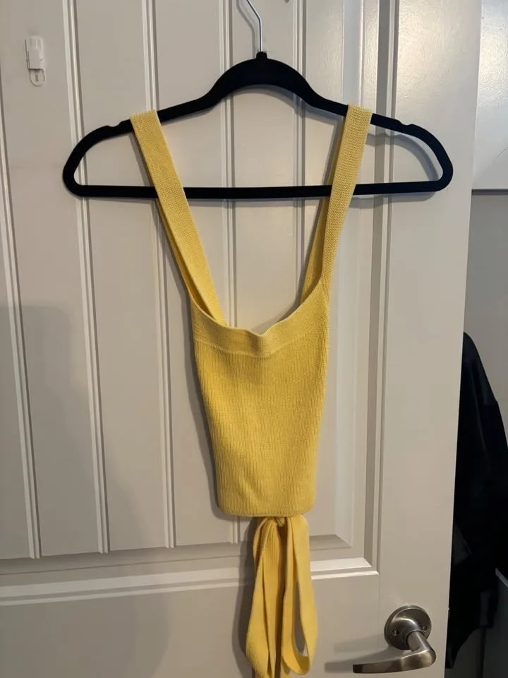Aritzia Wilfred Yellow Knit Top