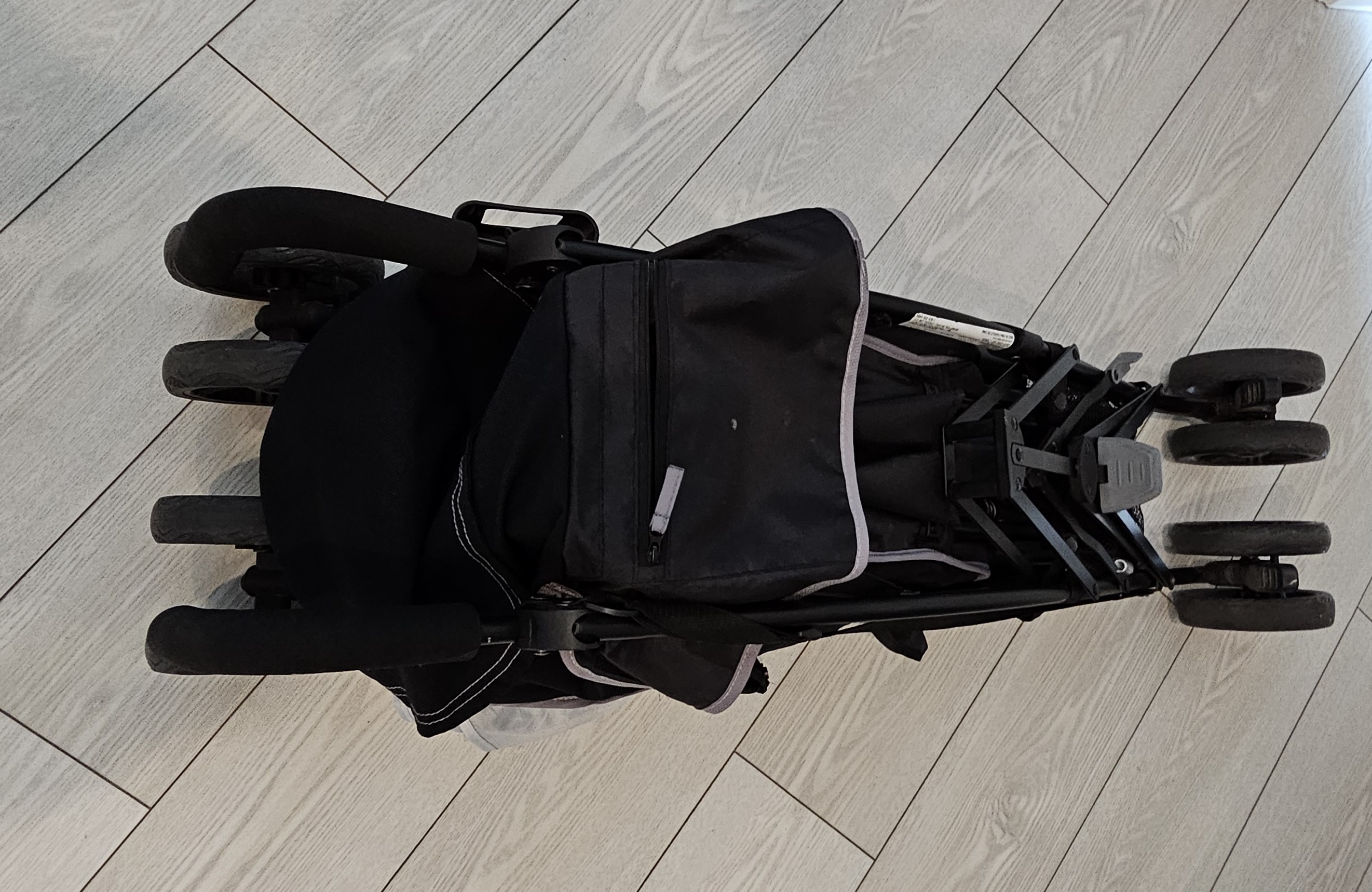 Lightweight Umbrella Stroller – $100 - photo 5