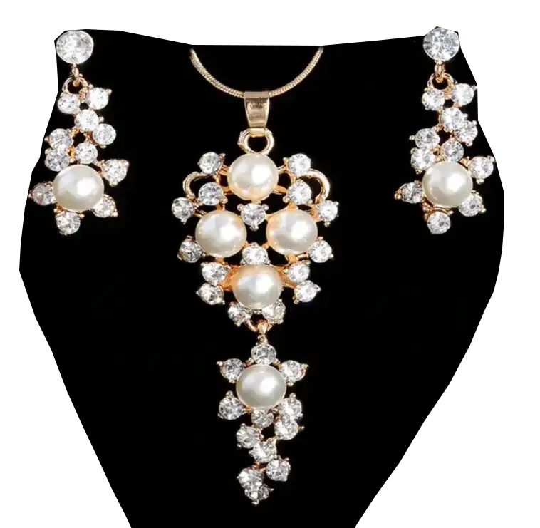 Small Jewelry Set With Stones and Pearls thumbnail
