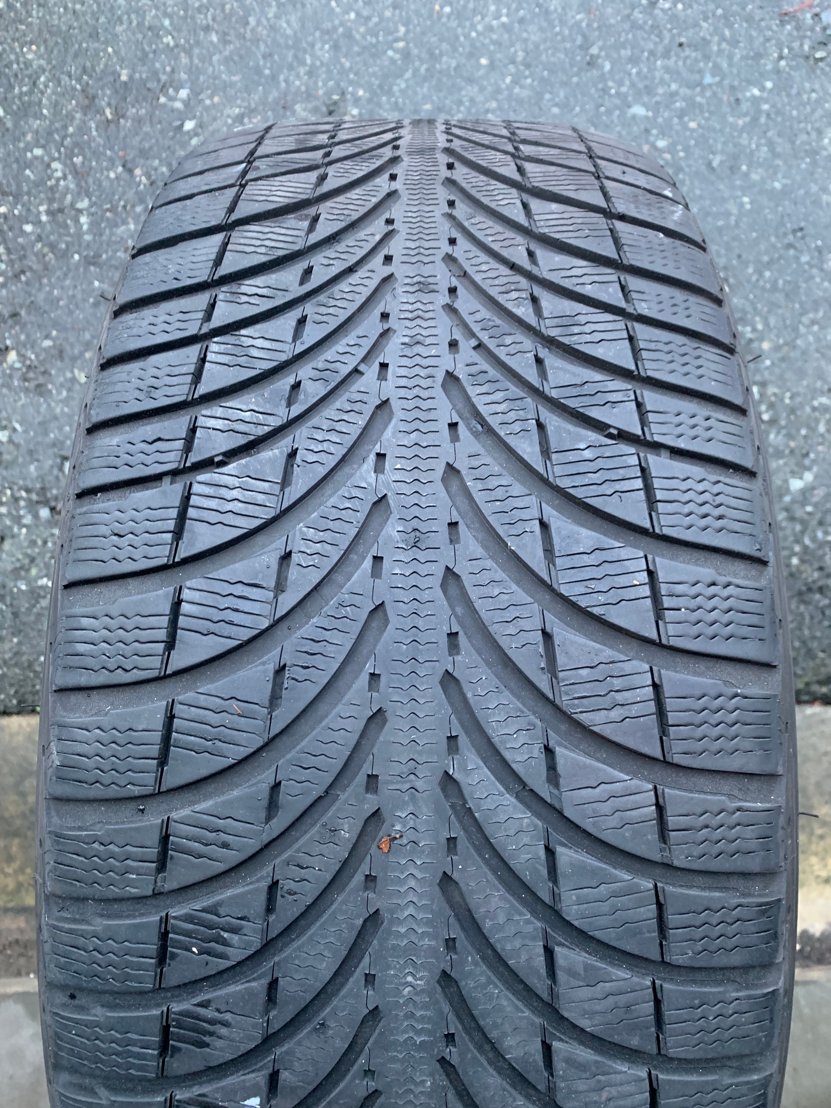 Pair of 275/45/21 M+S 110V Michelin latitude Alpin LA2 50% tread