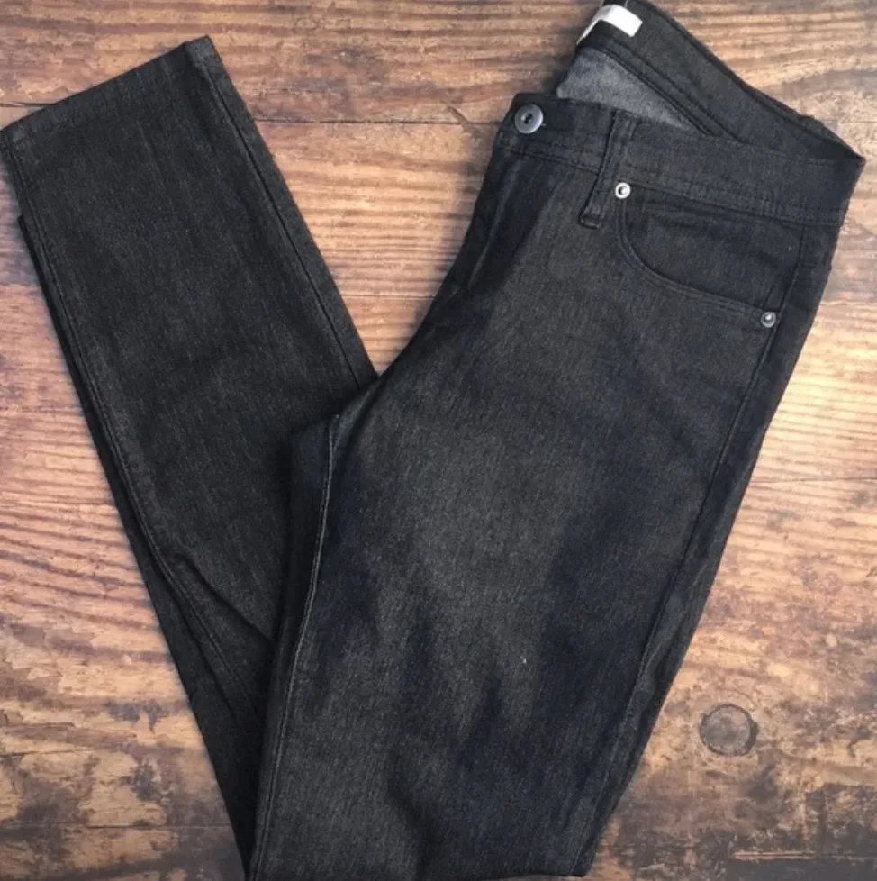 3 Pairs - Size 27 - Forever 21 Skinny Jeans image indicator(4)