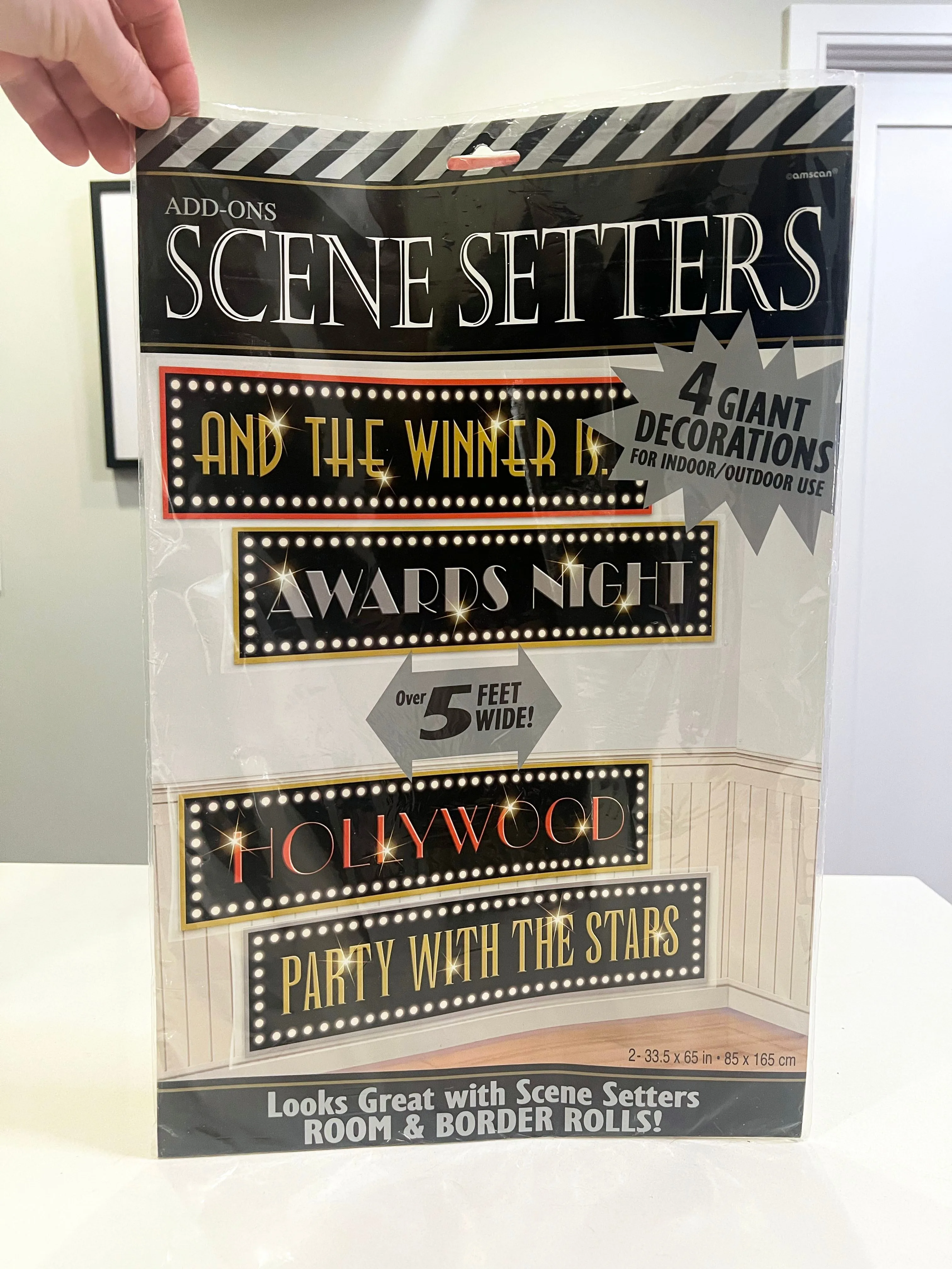 Hollywood Decorations thumbnail