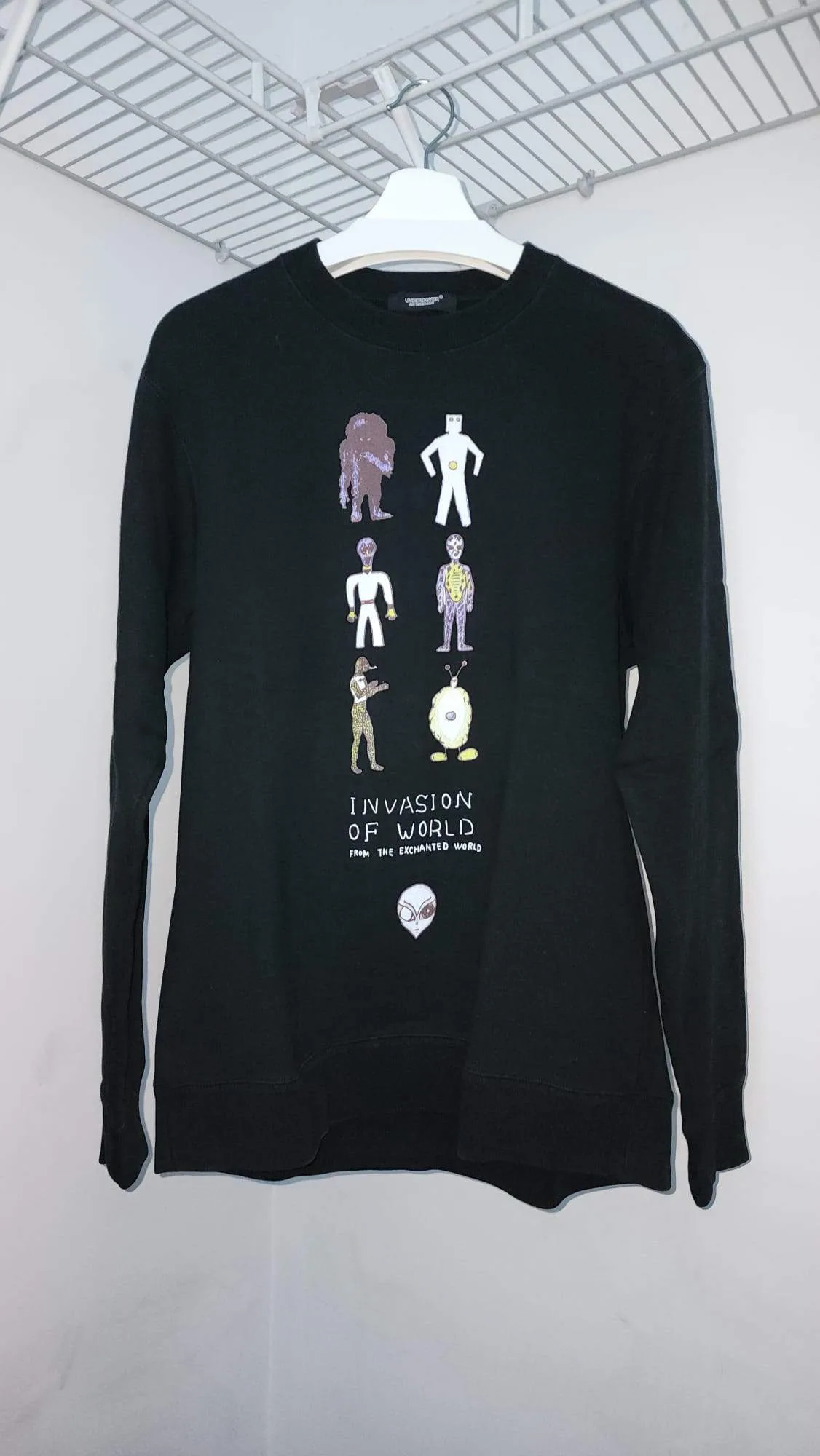 UNDERCOVER - "INVASION OF THE WORLD" Sweatshirt - Free Size thumbnail