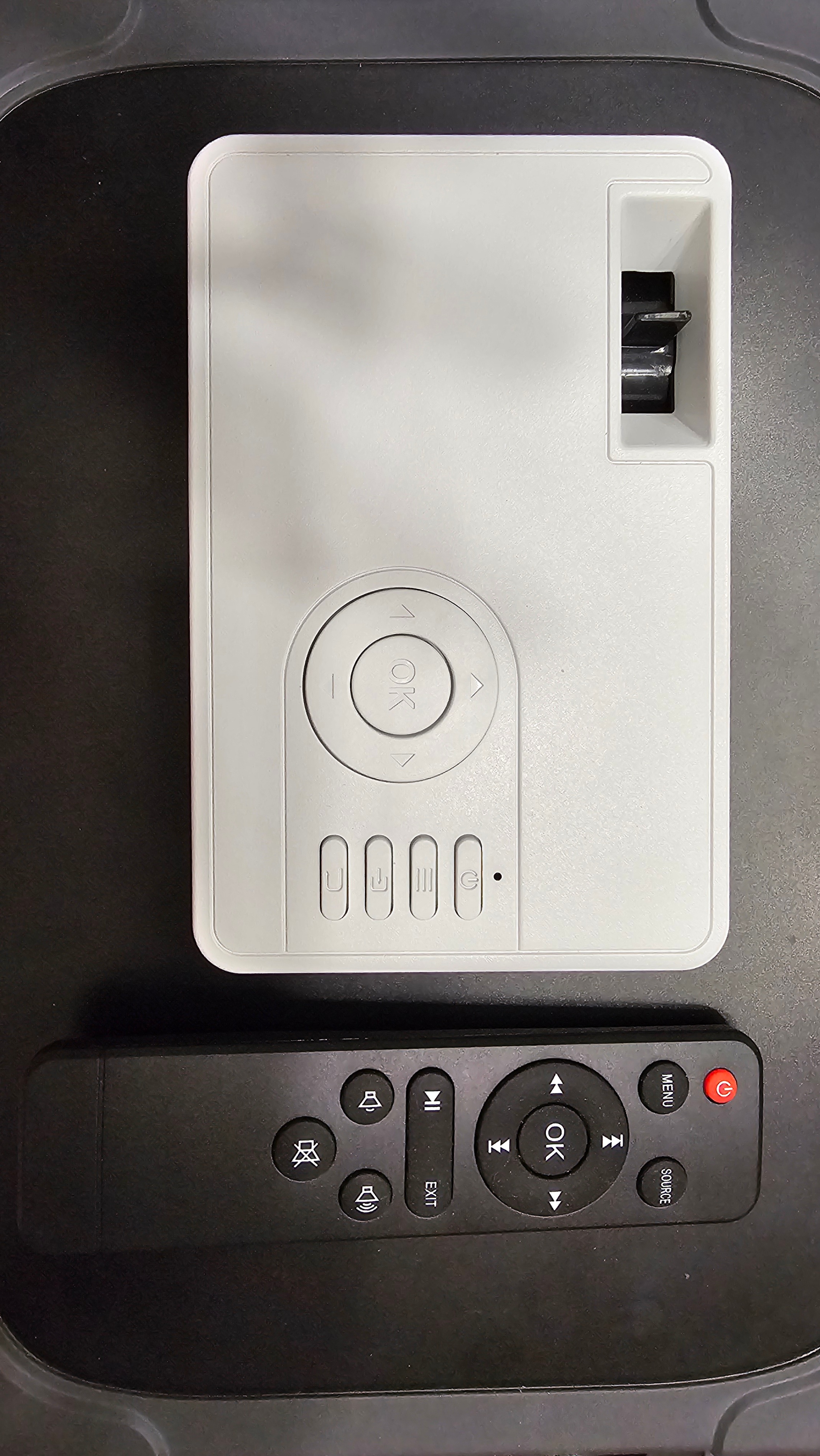 LED Projector - photo 5