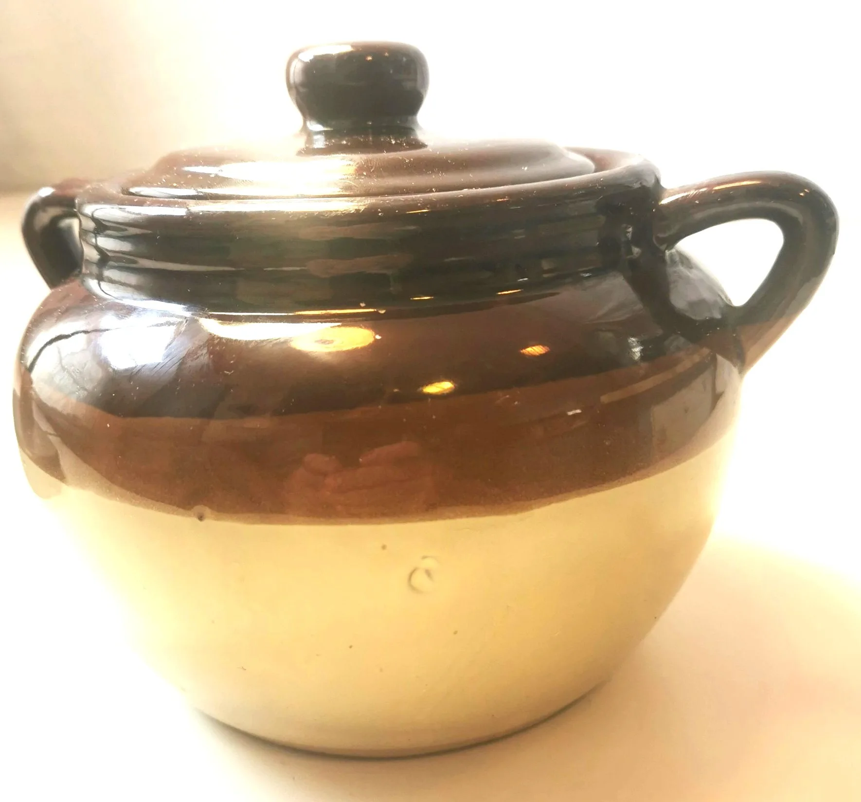 Crock Stoneware Bean Pot Vintage Double Handle Made in Taiwan image indicator(6)