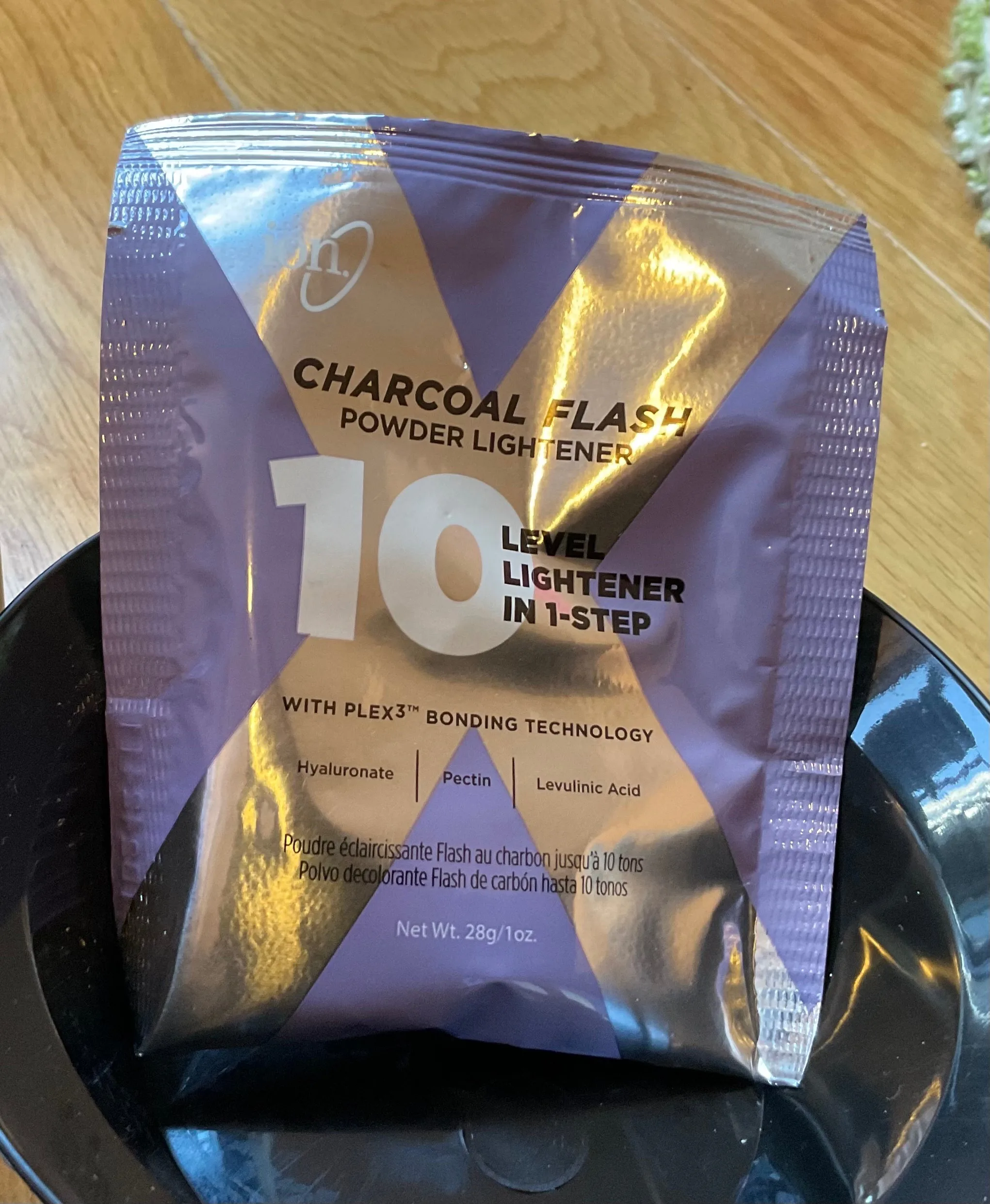 Assorted Hair Dye Supplies image indicator(3)