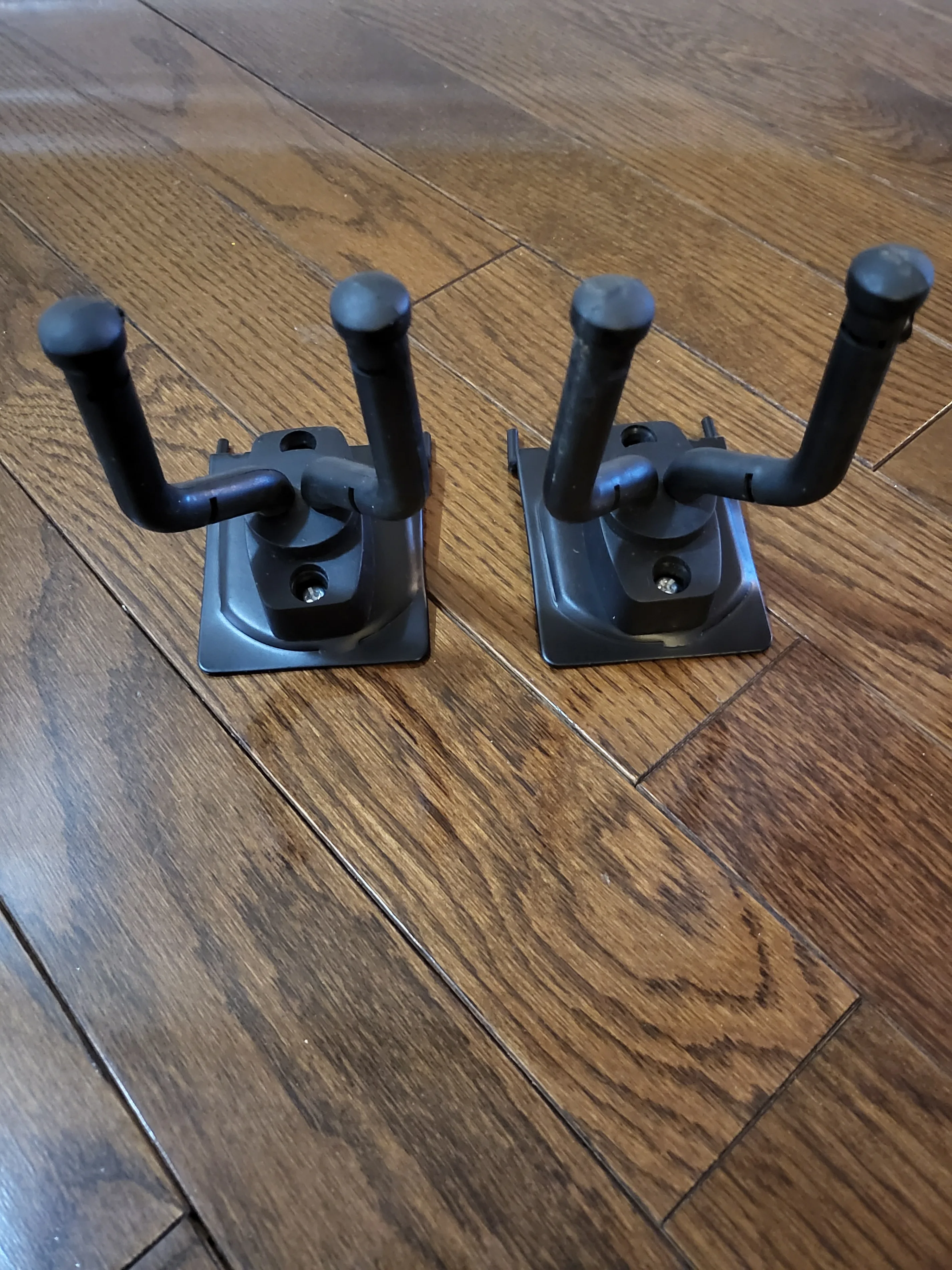 Guitar wall mount holder 2 pcs image indicator(3)