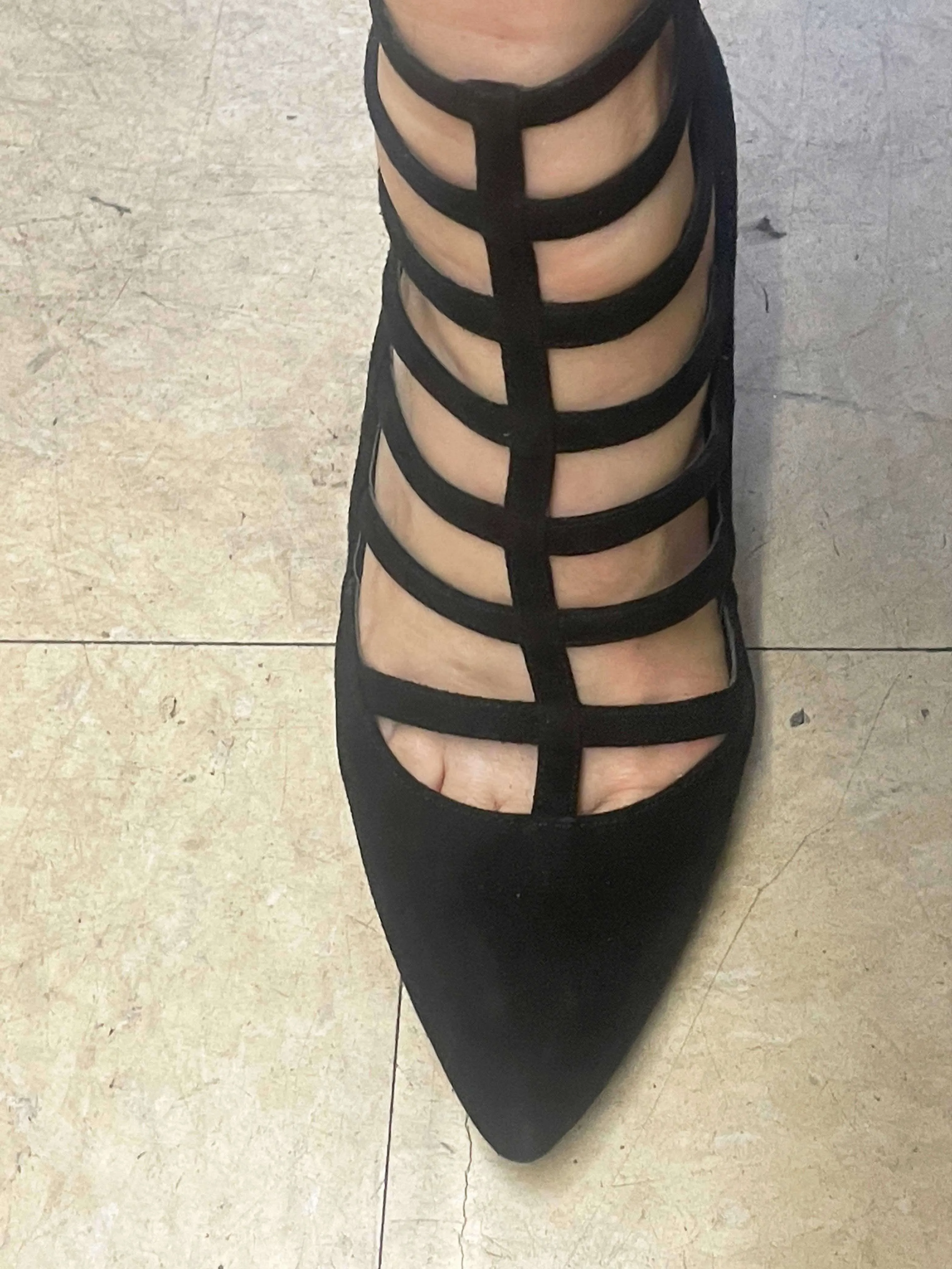 Aerosoles "Heelrest" Strappy Cage Pumps Size 5, Black Suede New thumbnail