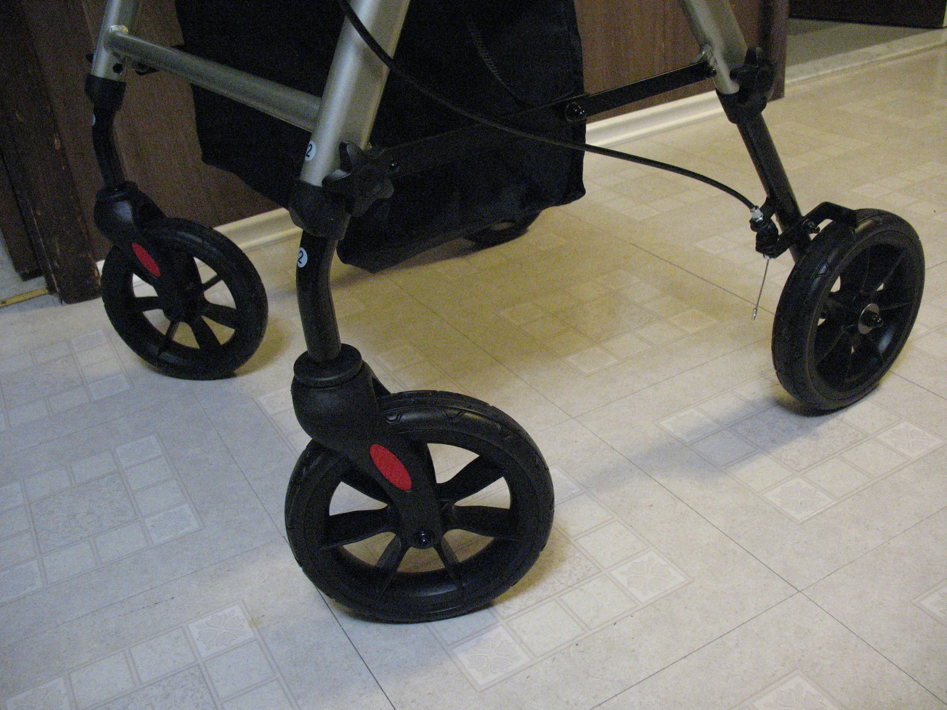 HOMELAND Rollator/Walker, BRAND NEW image indicator(3)