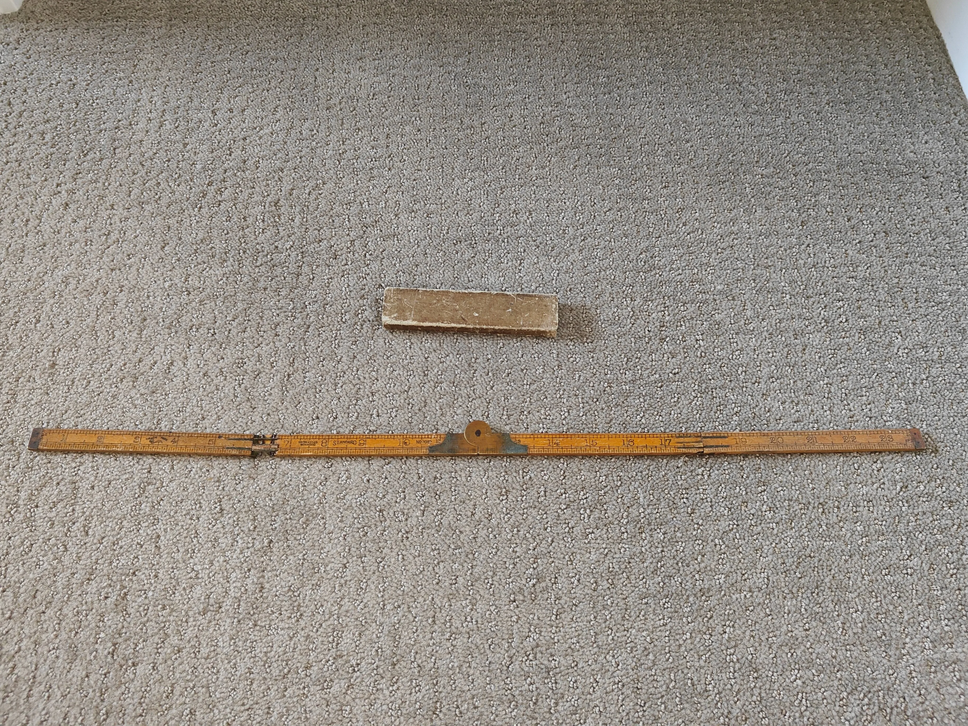 Vintage Standard Rule Co. No. 7012 Boxwood Brass Folding Ruler thumbnail