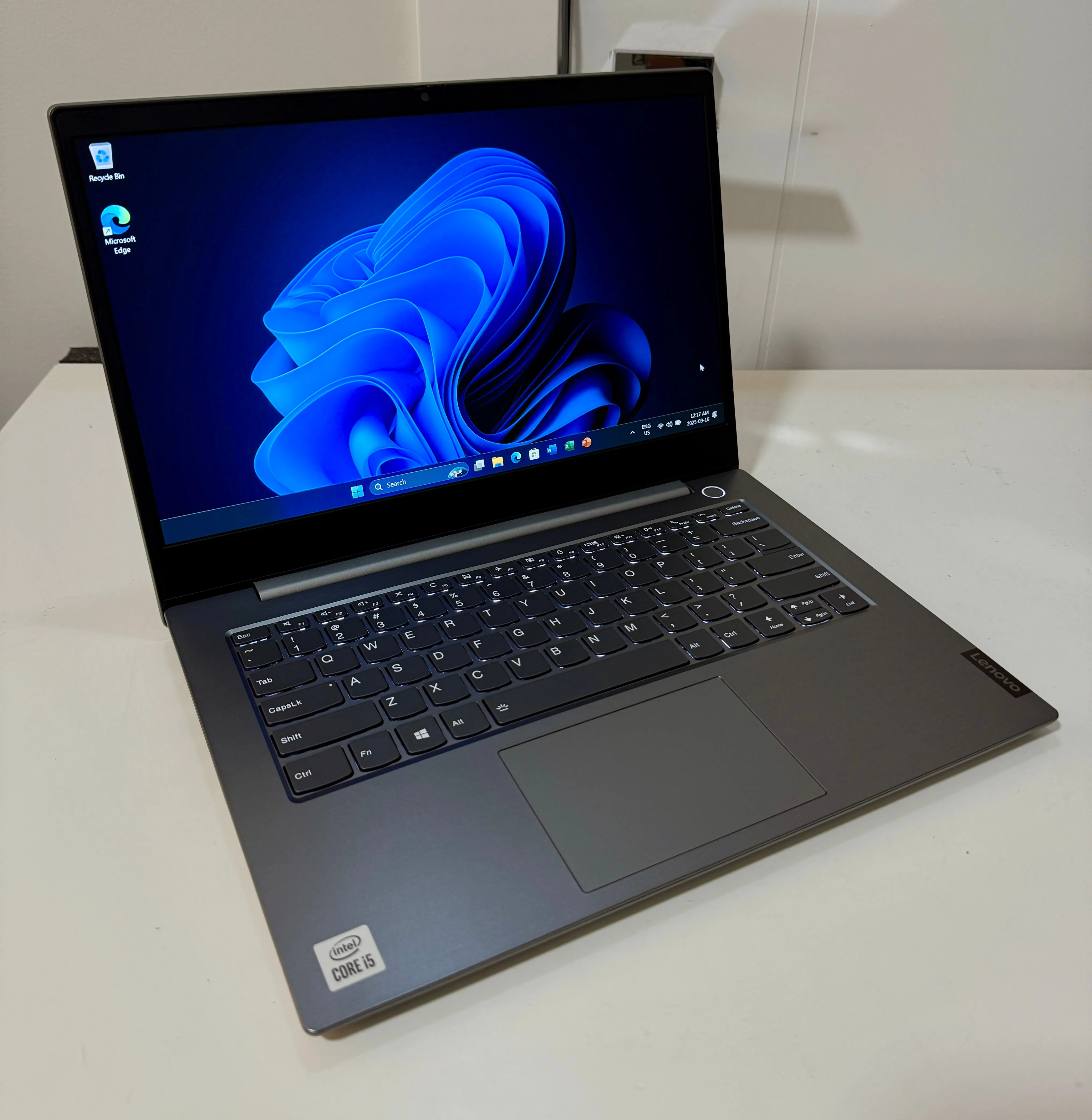 Lenovo ThinkBook 14" Laptop / i5-1035G1 / 16GB RAM / 512GB NVMe