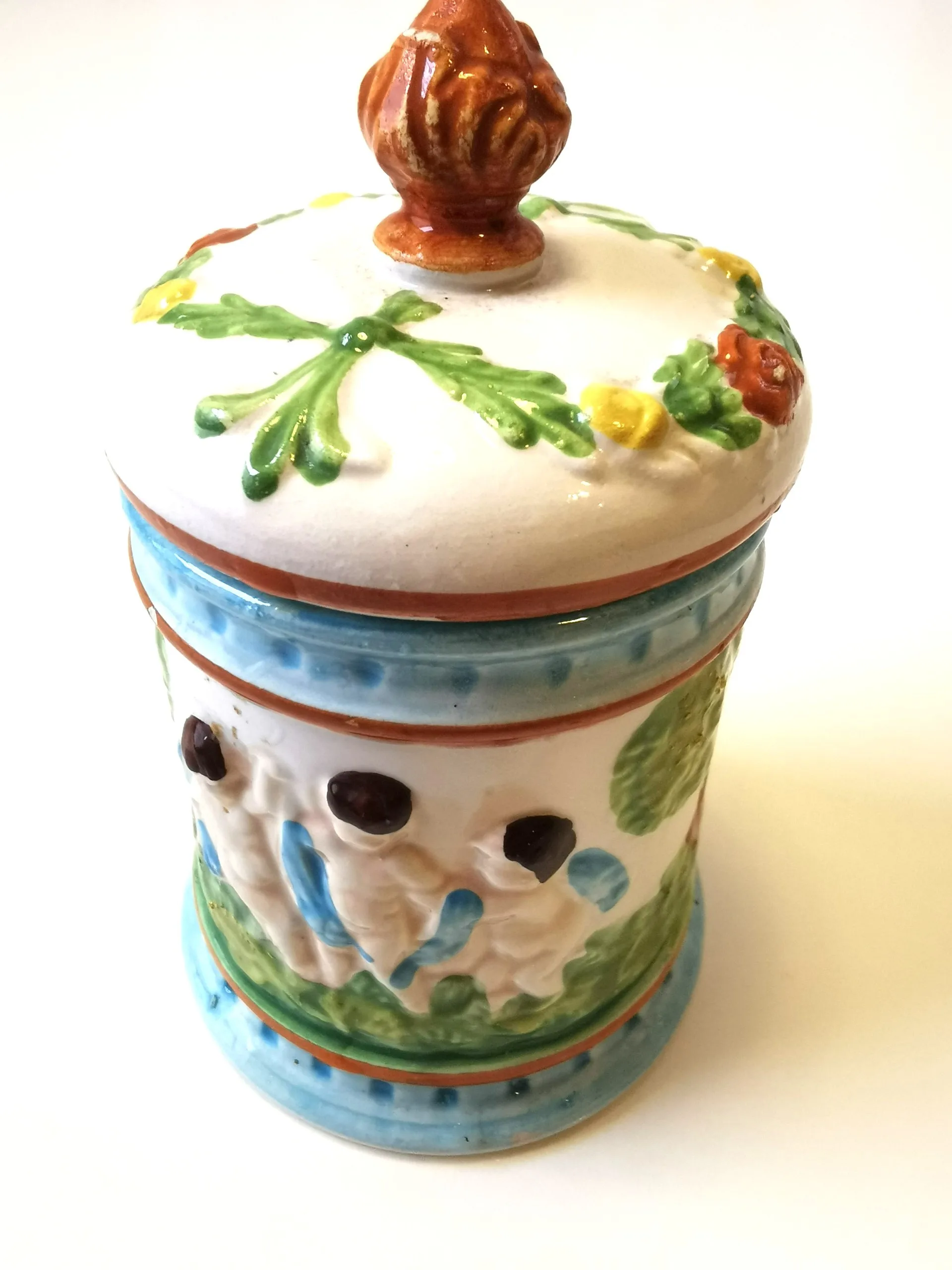 Small Porcelain Display Piece made in Italy image indicator(4)