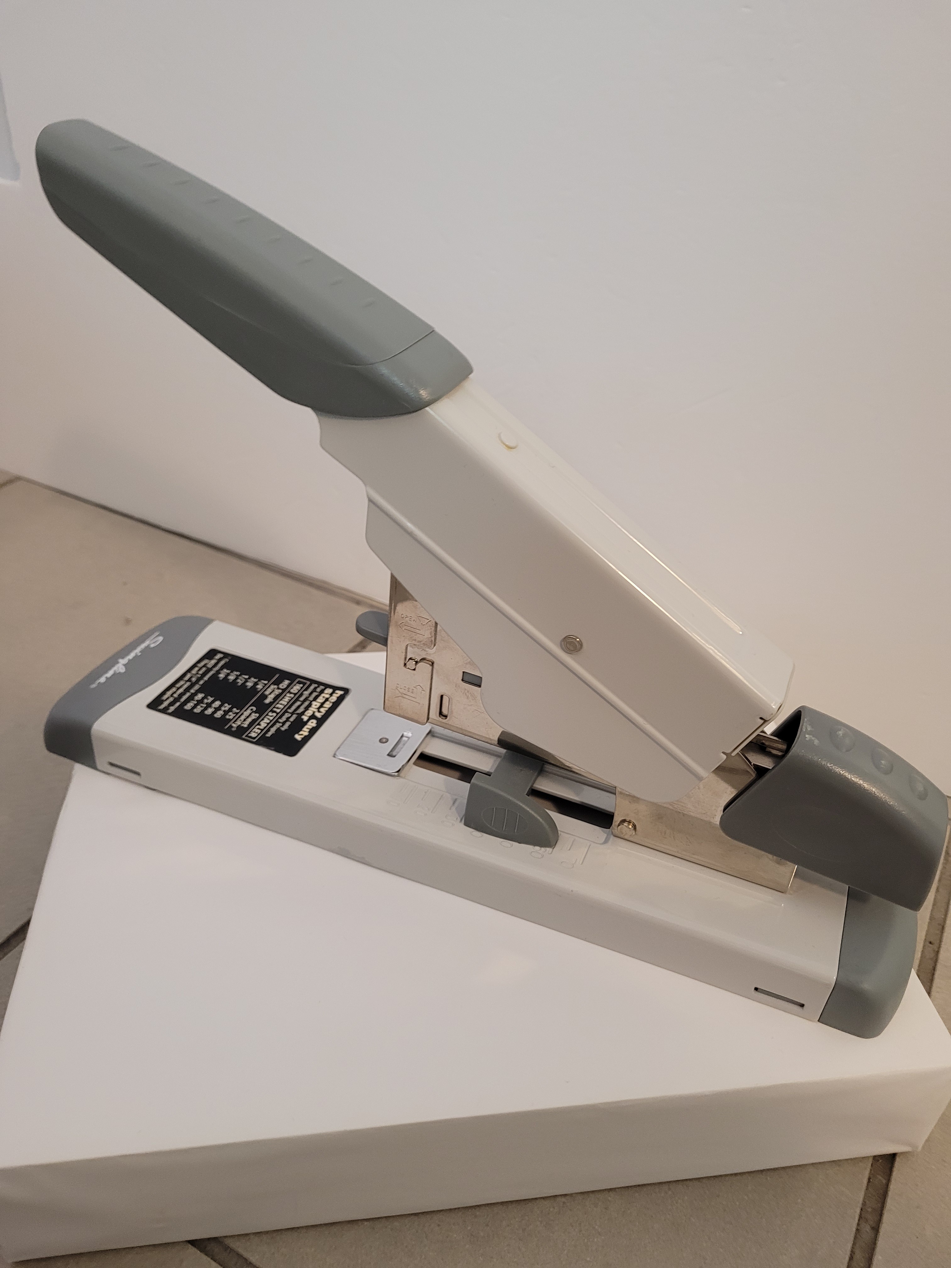 Swingline Heavy Duty Stapler - photo 4