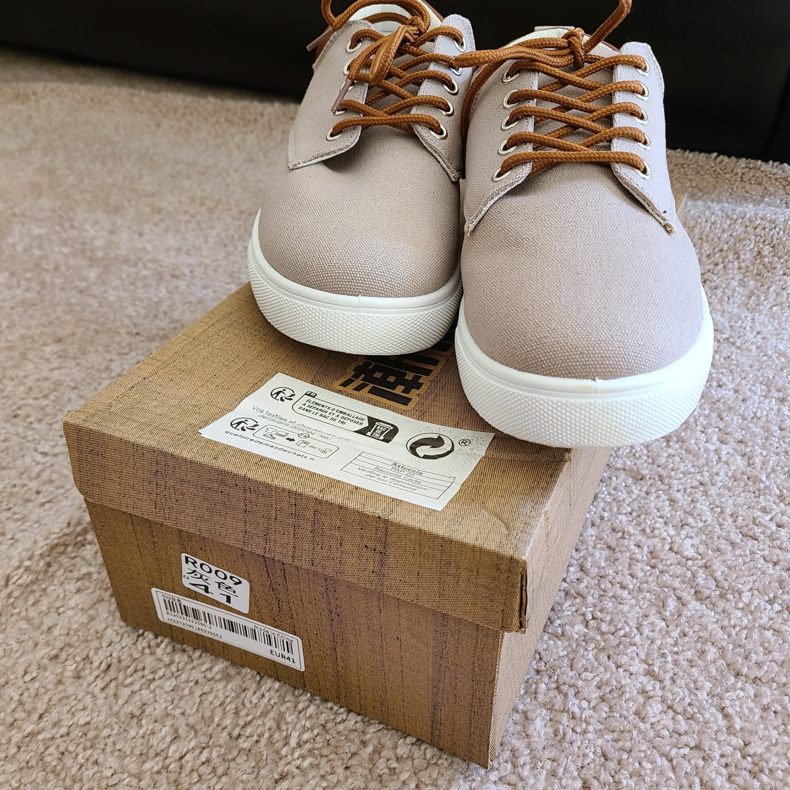 Men's Colorblock Front Lace-Up Canvas Shoes - US Size 8 image indicator(2)