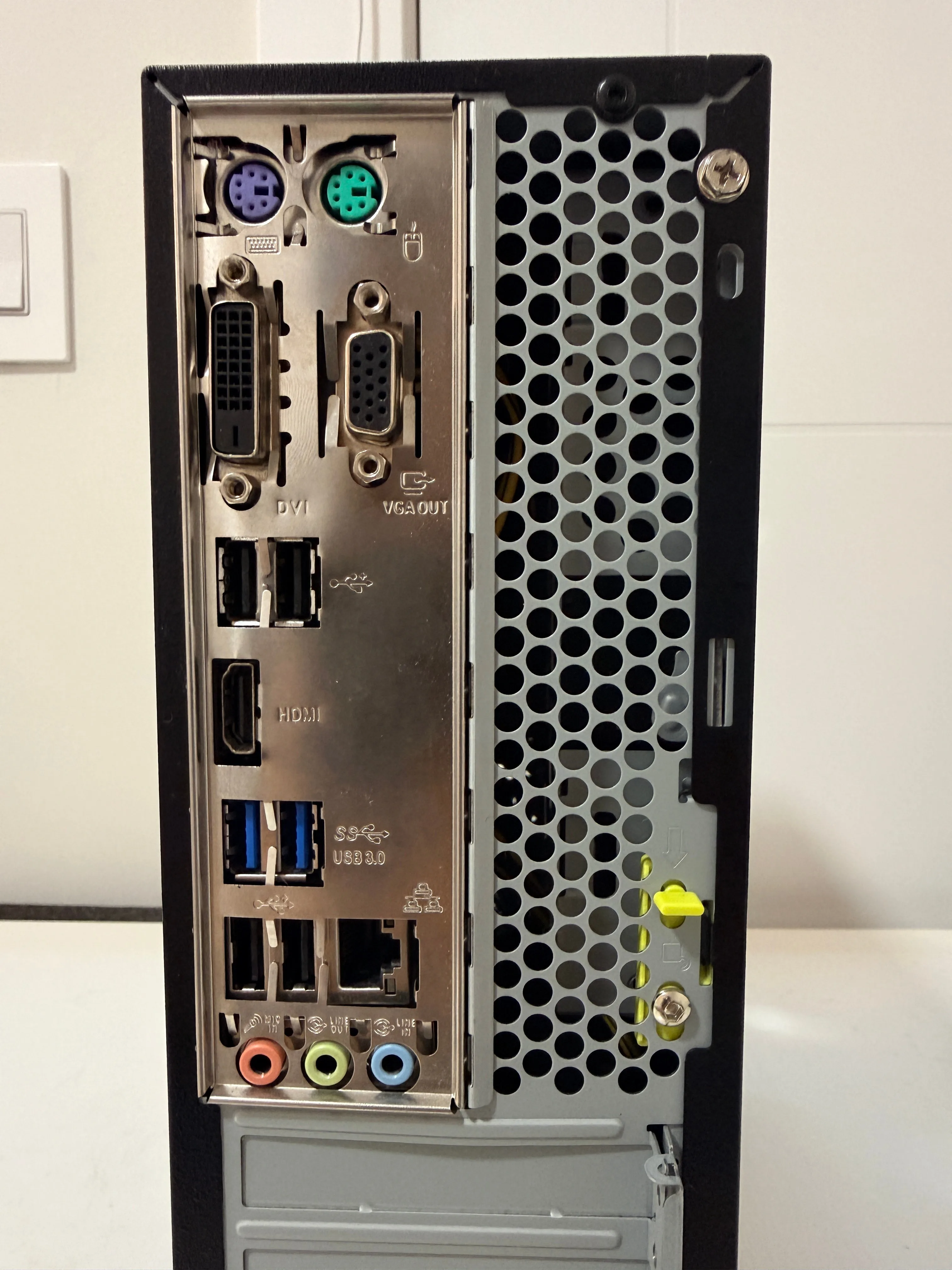 SFF Workstation PC / i5-7400 / 16GB / 512GB SSD / Win 11 PRO image indicator(3)