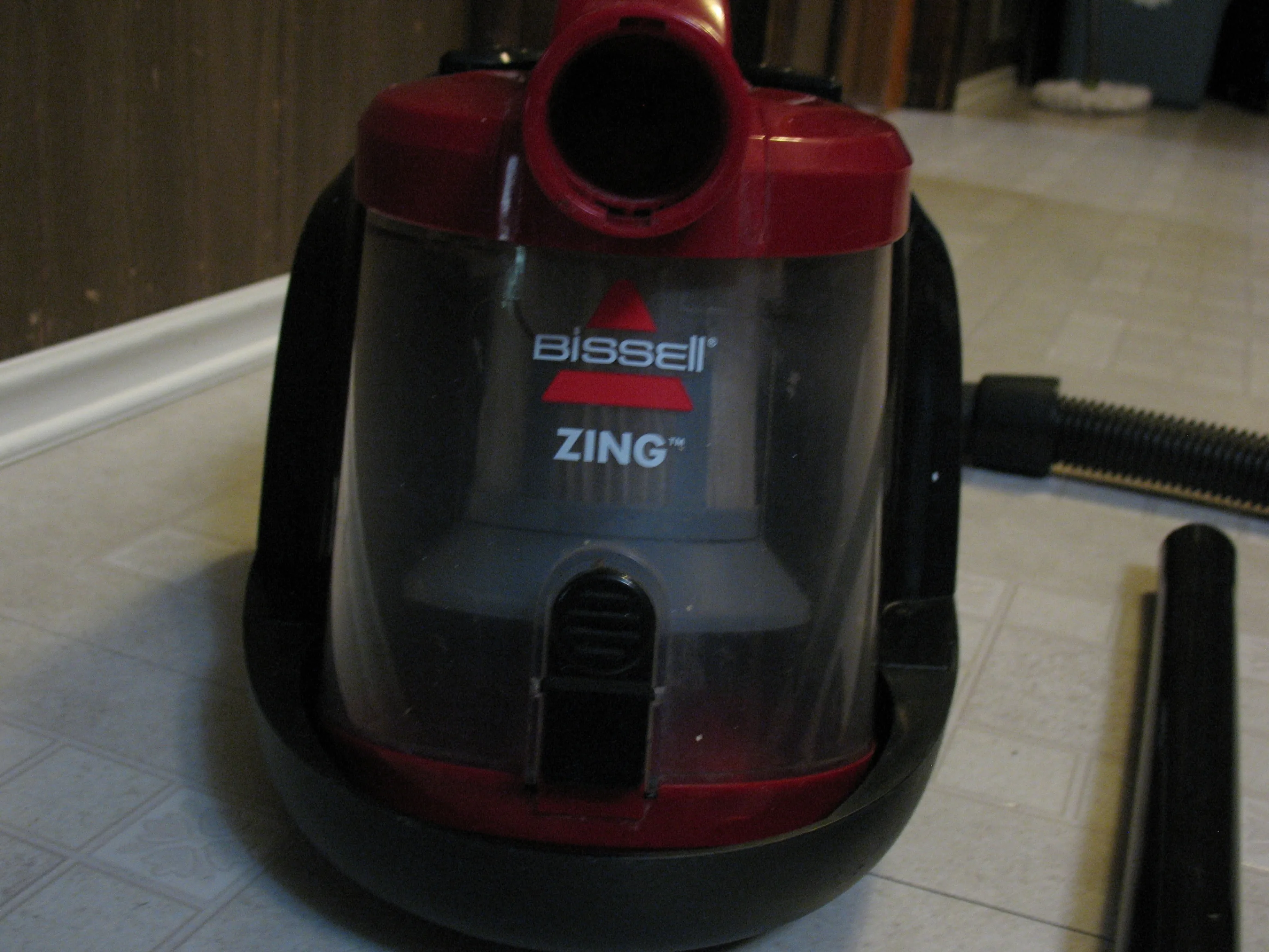 BISSELL Compact Canister Vacuum Cleaner image indicator(7)