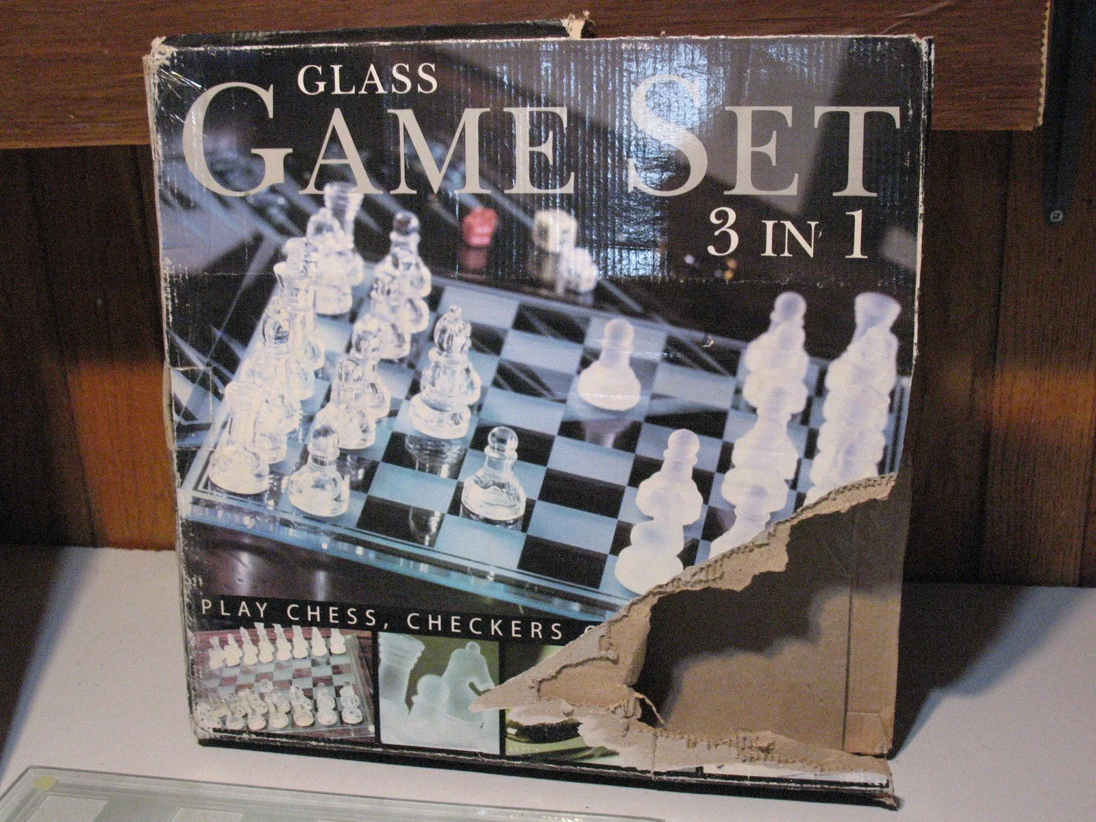 3 in 1 Glass Chess/Backgammon/and Checkers Game thumbnail