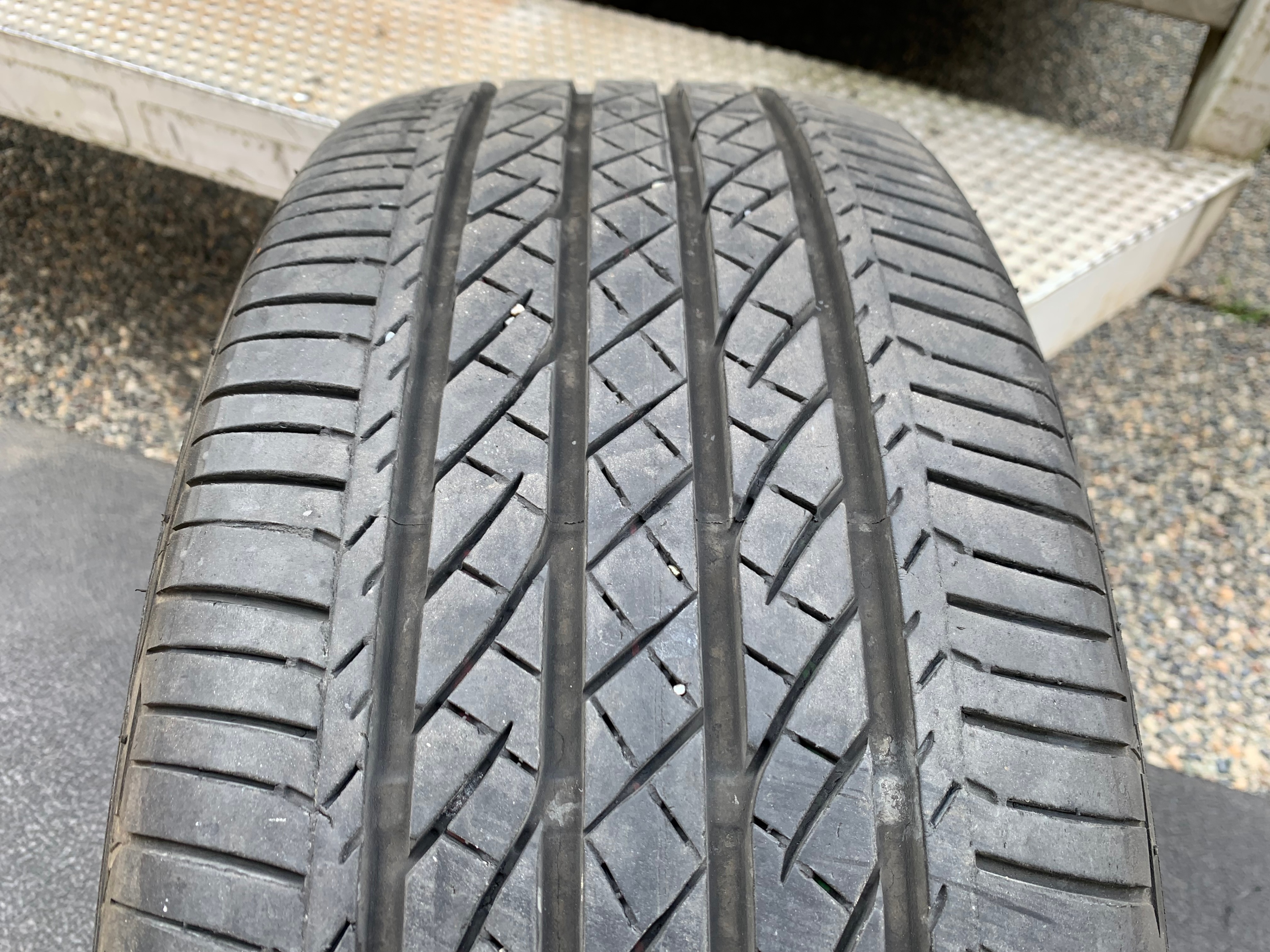 1 X single 215/45/18 Bridgestone Turanza EL440 w 75% tread - photo 3
