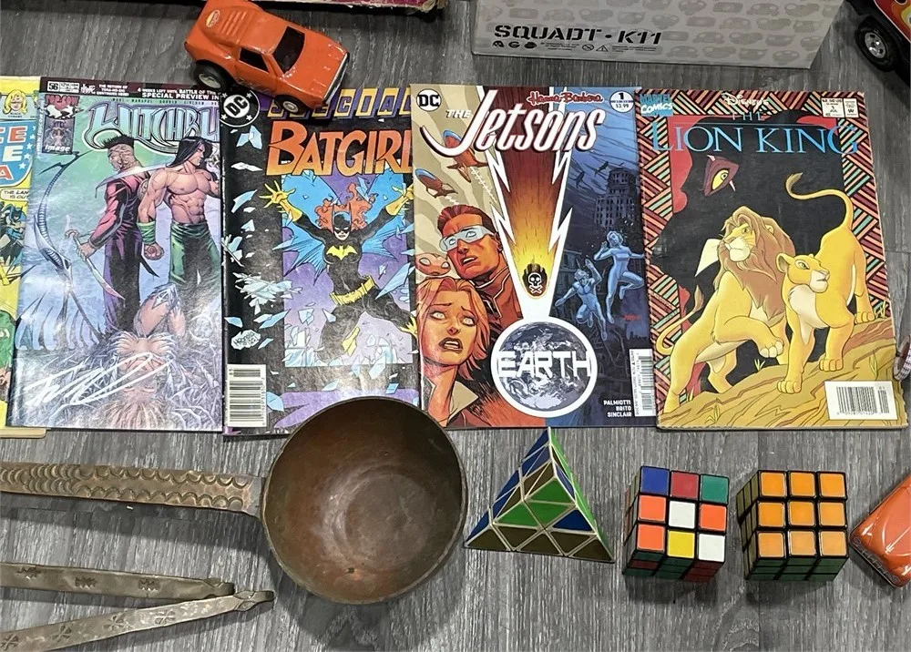 Misc Vintage Collectibles – Toys, Comics, Figures, Tin Cars image indicator(5)