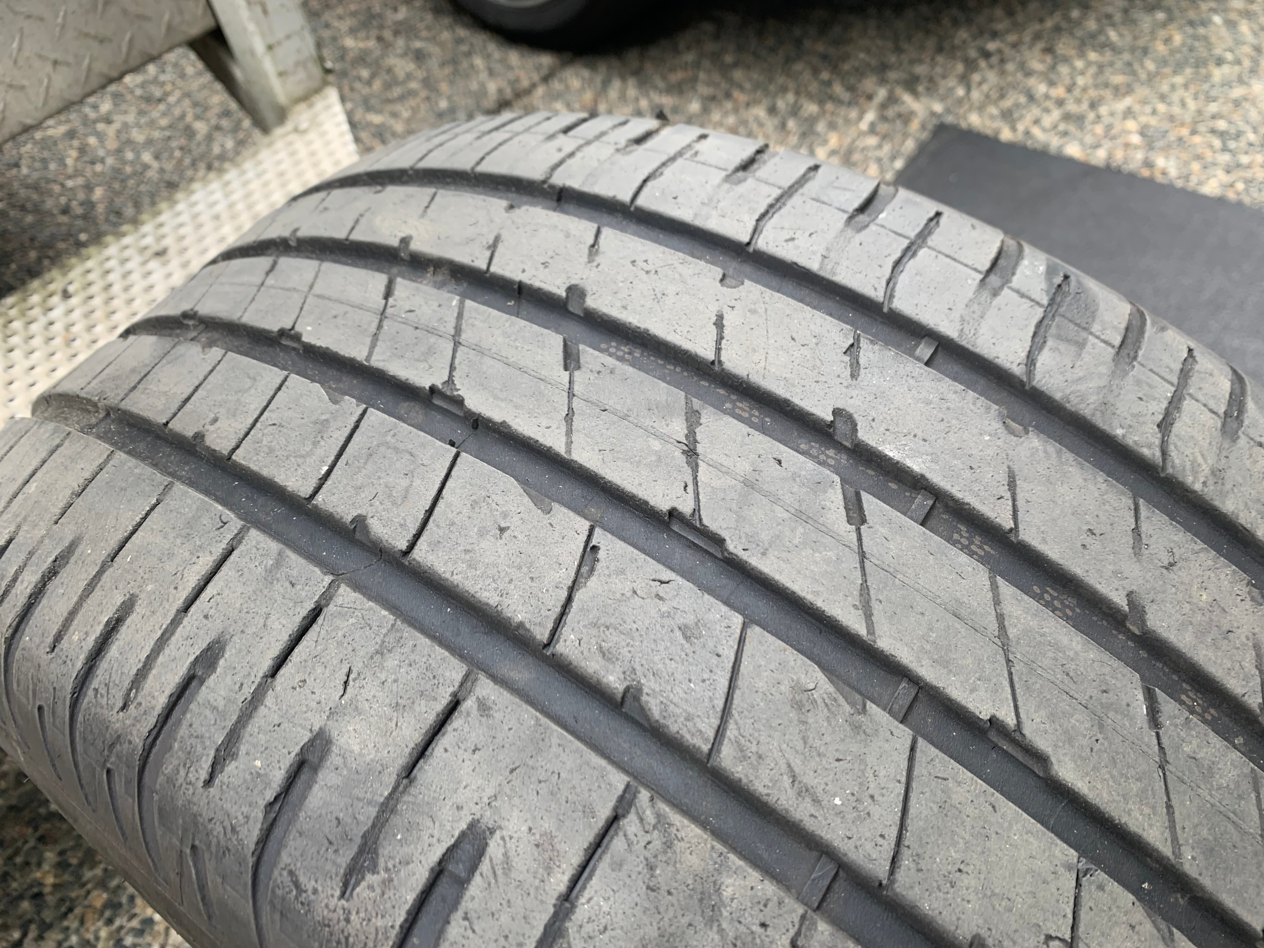 SET of 255/40/20 M+S 101W Goodyear eagle F1 T1 with 60% tread - photo 4
