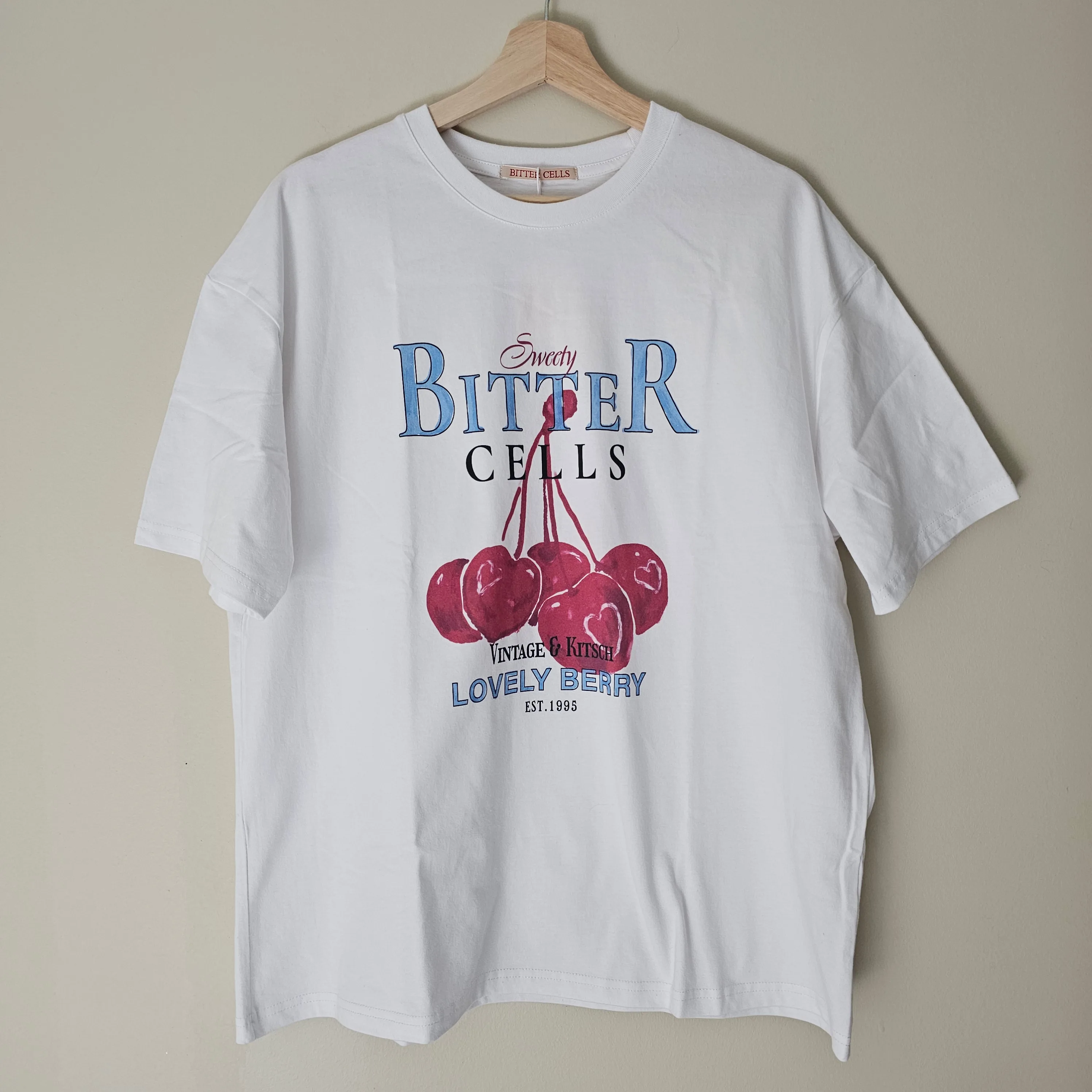 NWT BITTERCELLS Cherry Berry Tea - 2025 - White - One Size image indicator(2)