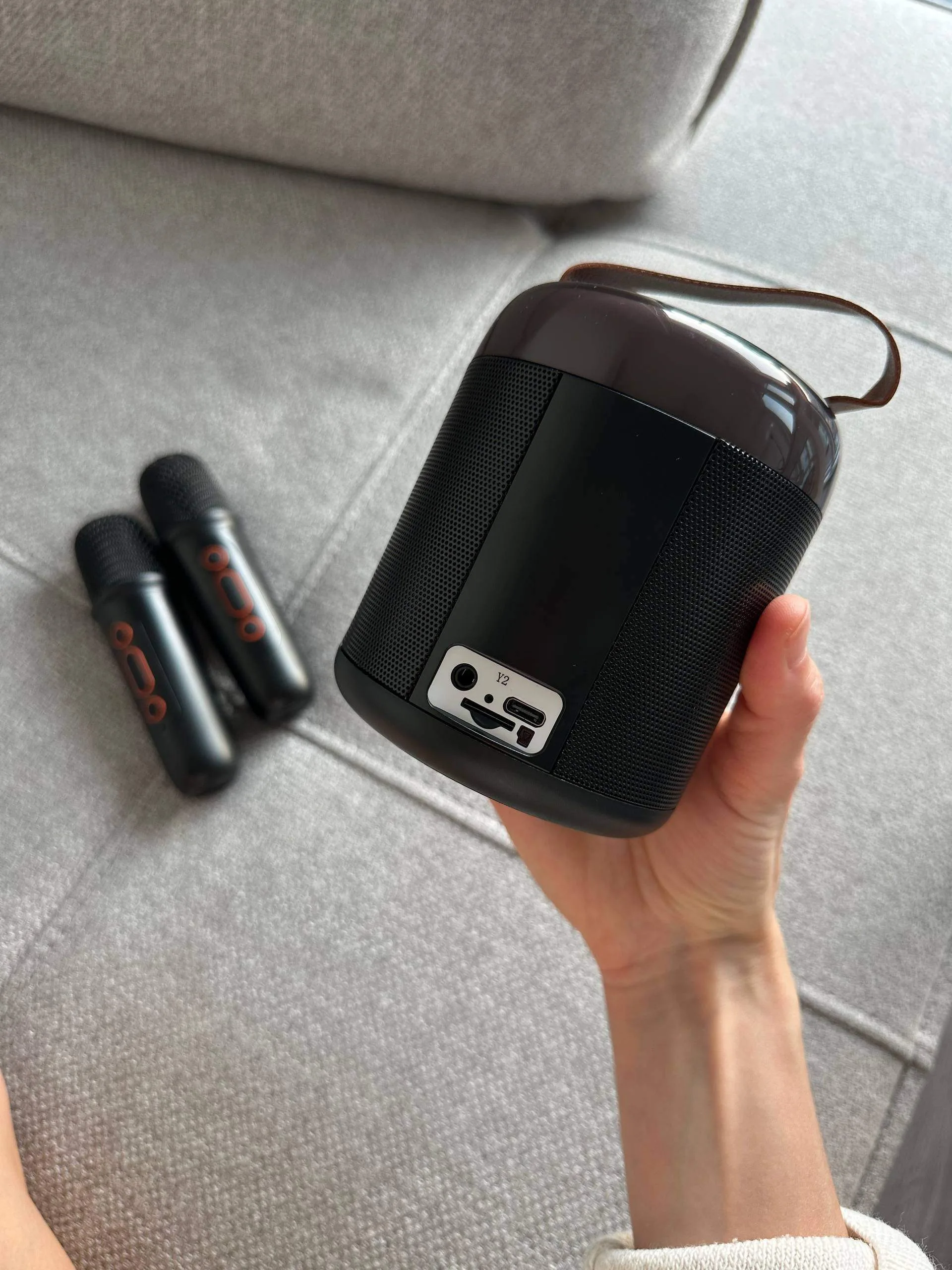 Mini Bluetooth Karaoke – $20 – Good Condition image indicator(3)