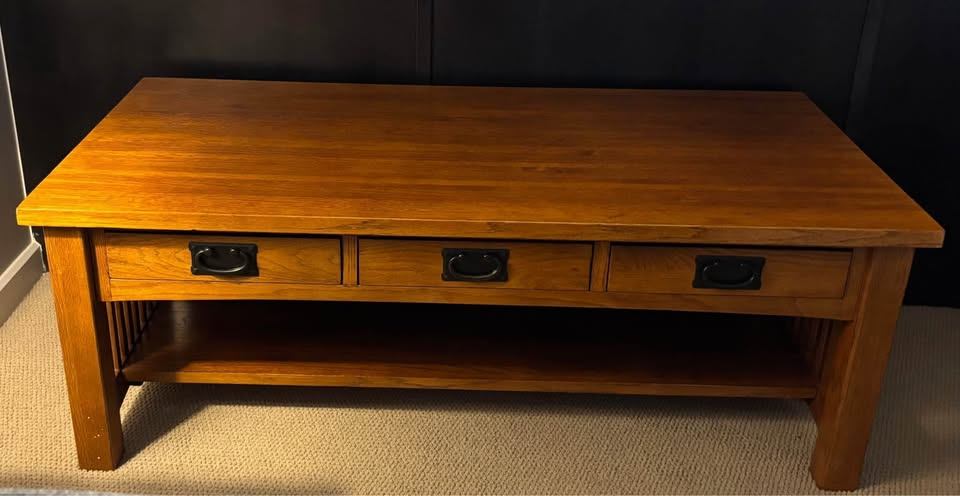 Wood coffee table with drawers - photo 2
