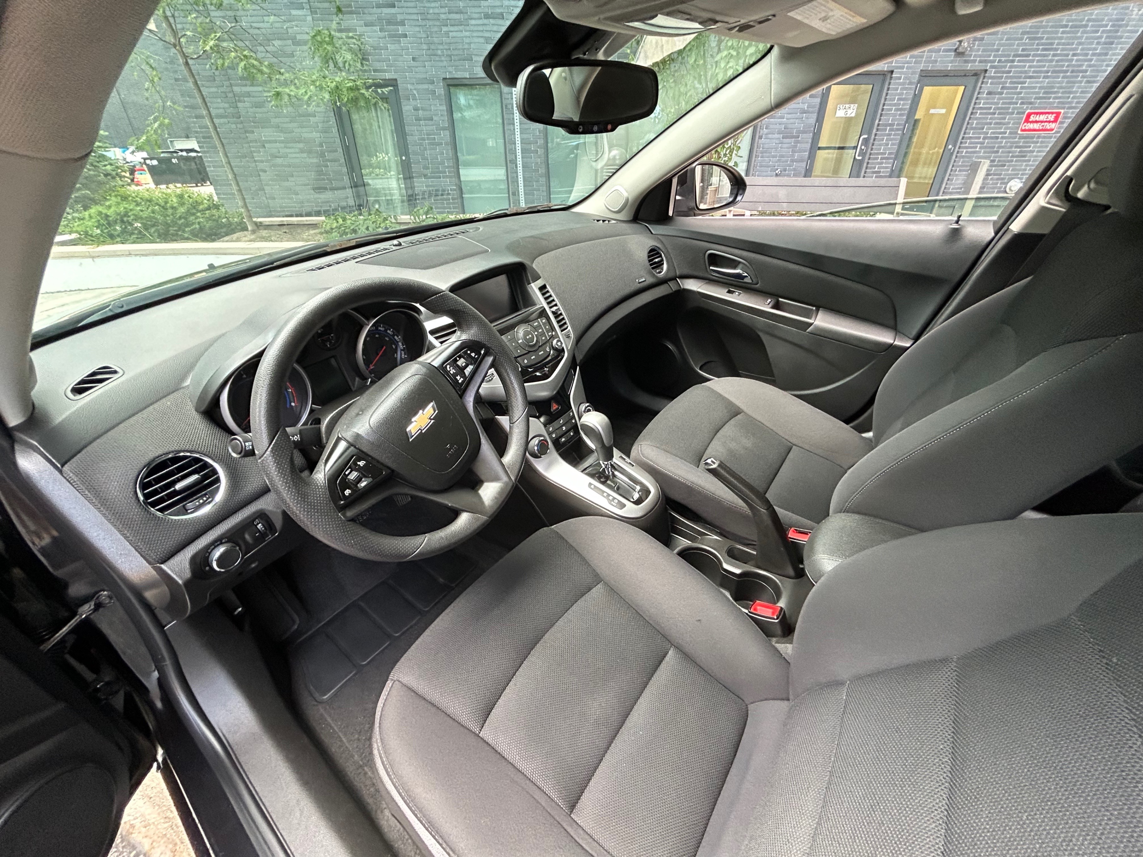 2015 Chevrolet Cruze (81,000 KMs) - photo 5