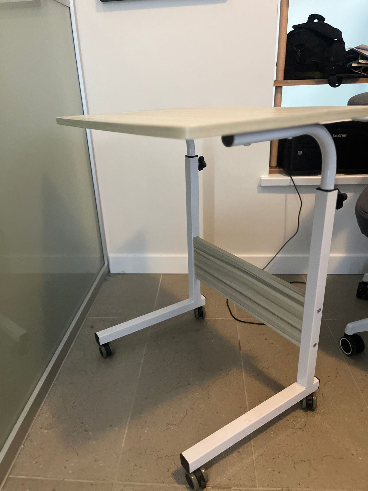 Computer stand - Perfect for small spaces - photo 2