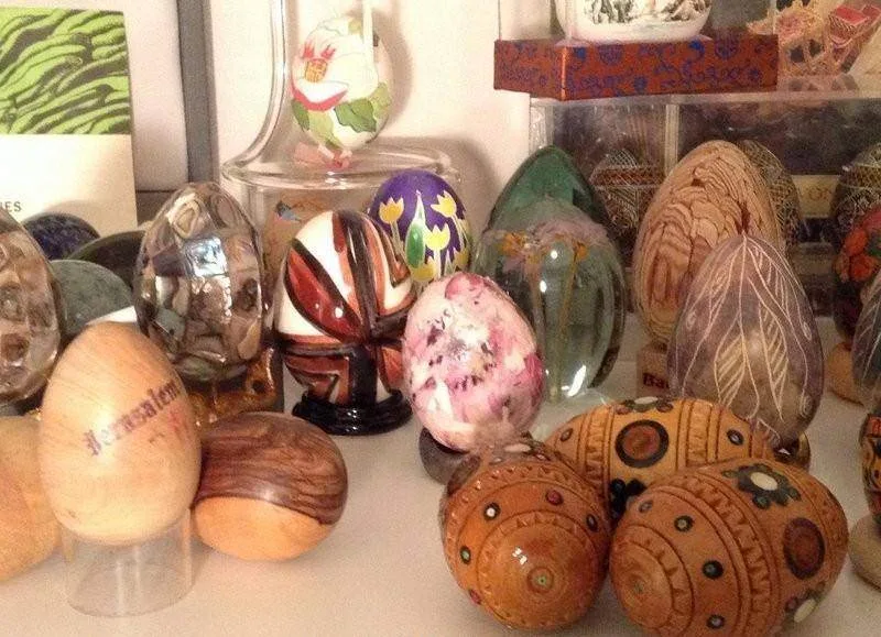 RARE Collector’s Lot 60+ Decorated Eggs Pysanky Stone Porcelain image indicator(5)