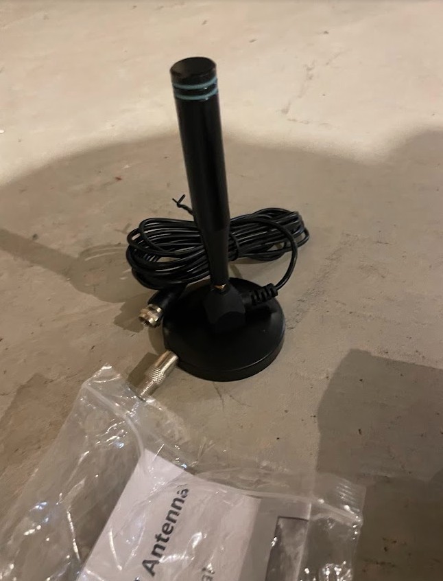 Digital HDTV Antenna – High Gain Magnetic Base