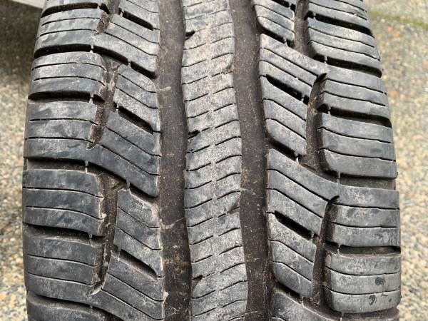 1 X single 255/50/20 BFG Advantage T/A Sport LT with 80% tread - photo 2
