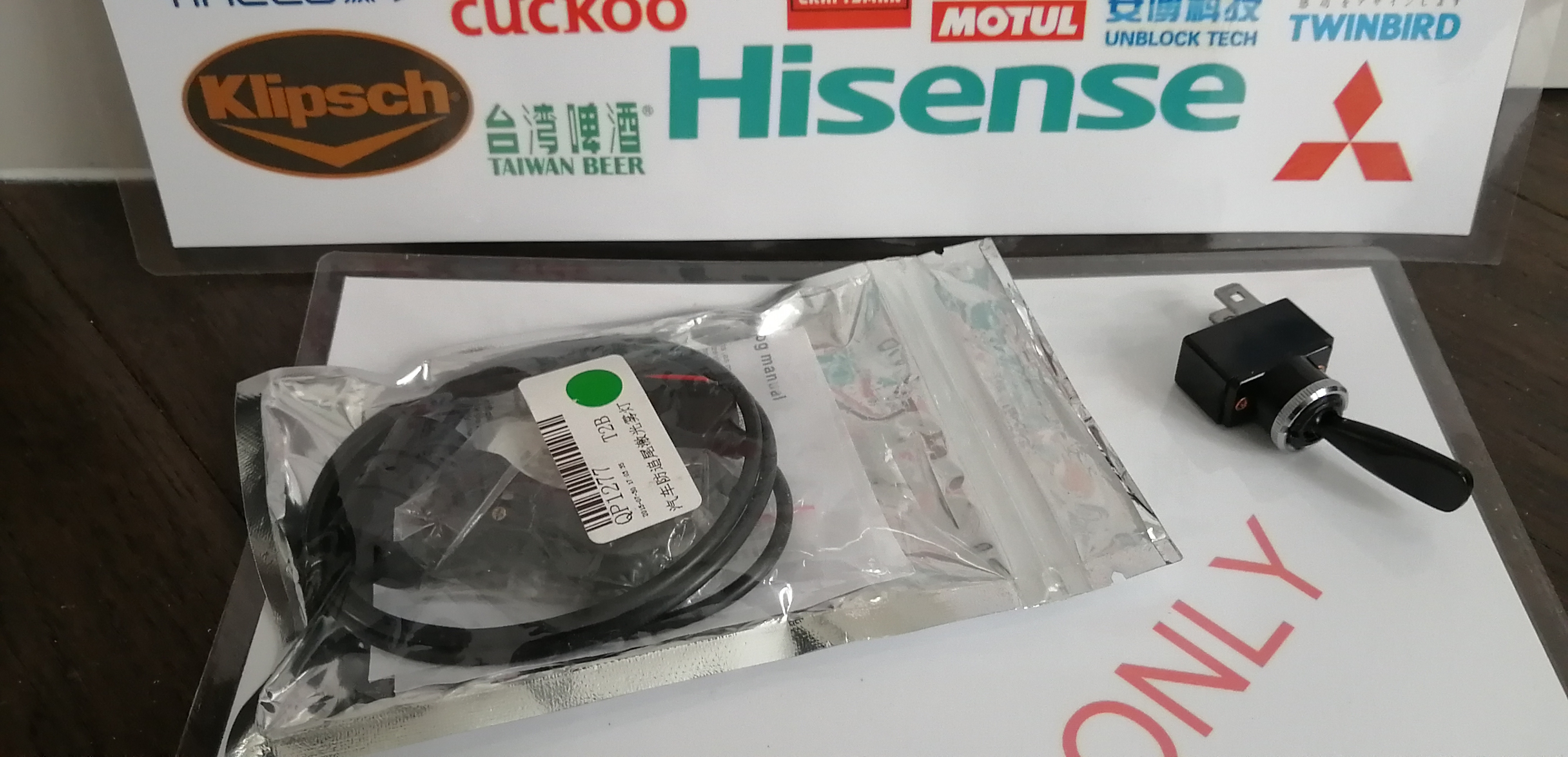 BRAND NEW Rear DENSE FOG Warning Light for All Vehicles