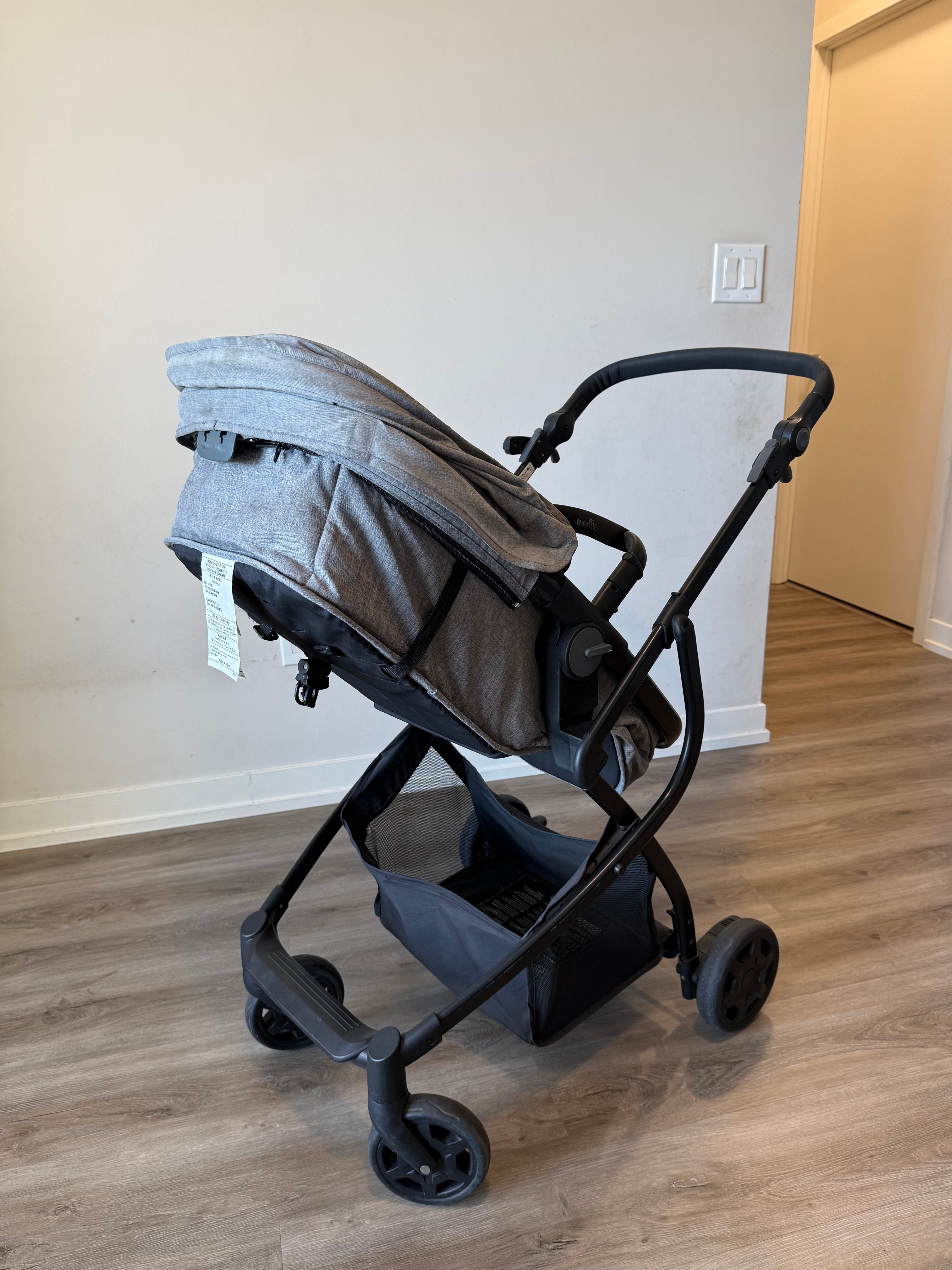 Evenflo Pivot Modular Stroller - Good Condition - Stroller Only - photo 2