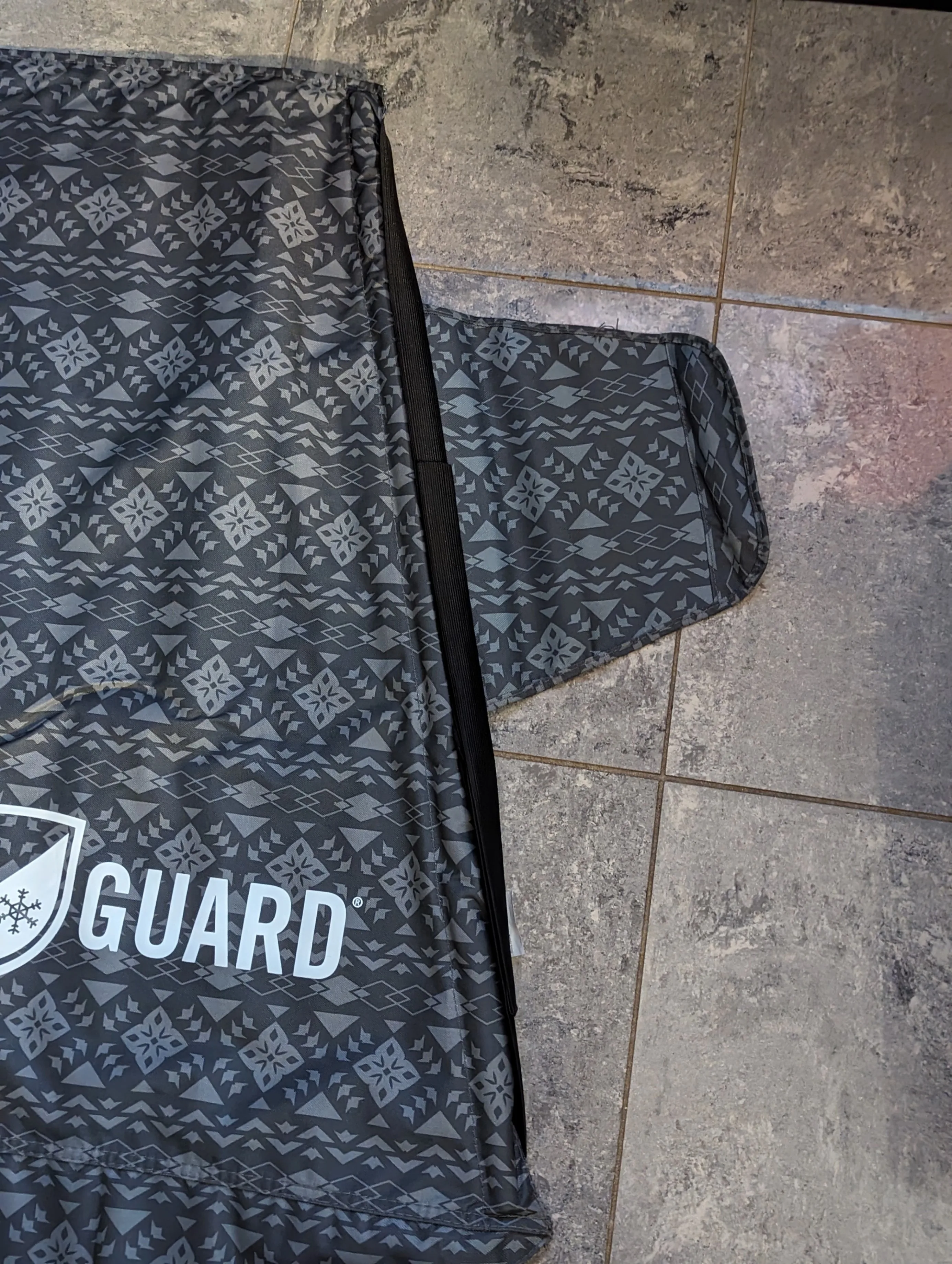 FrostGuard Windshield Cover image indicator(3)