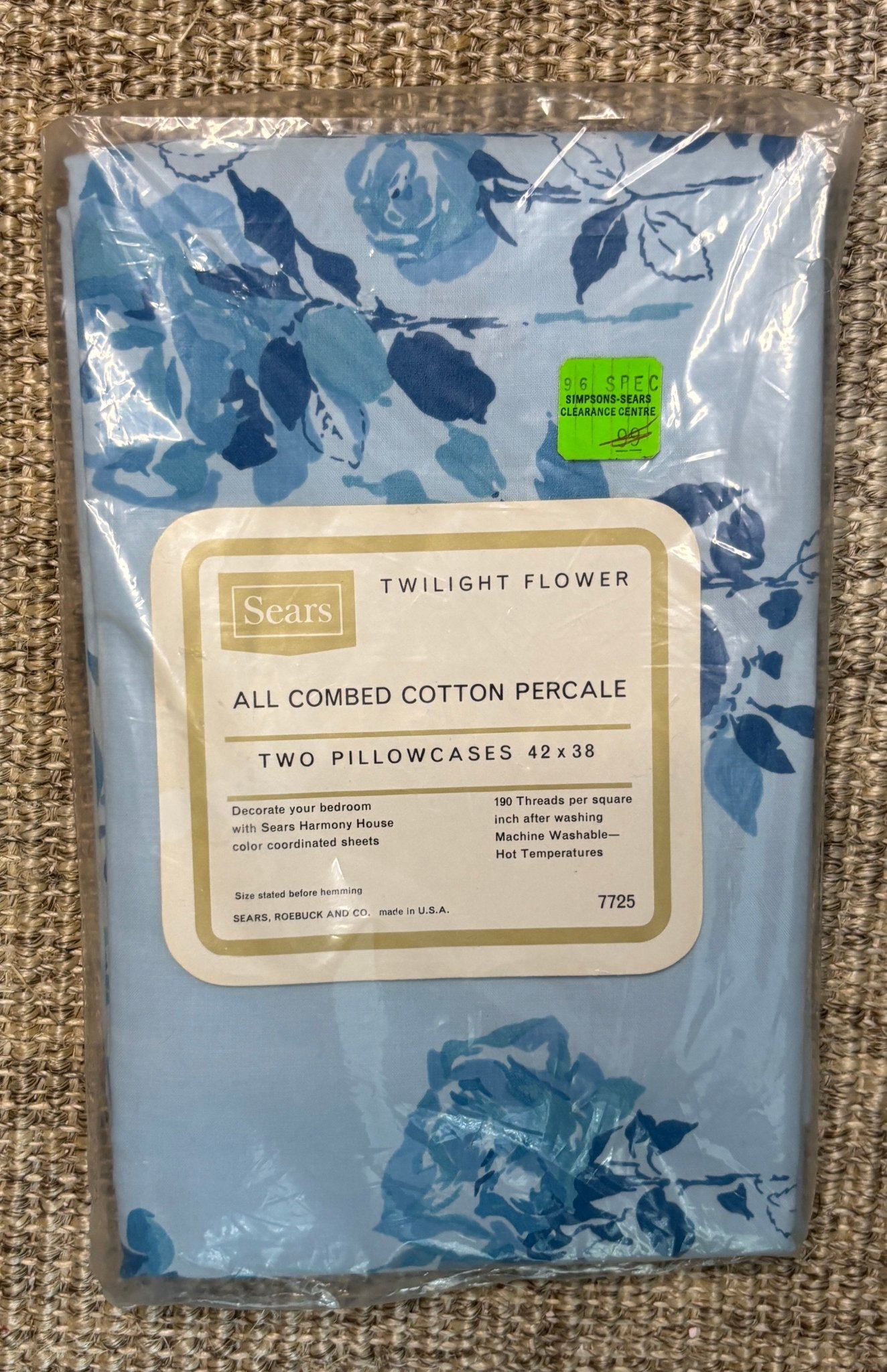 Sears Canada Twilight Flower Blue Vintage Queen Pillowcases - photo 3