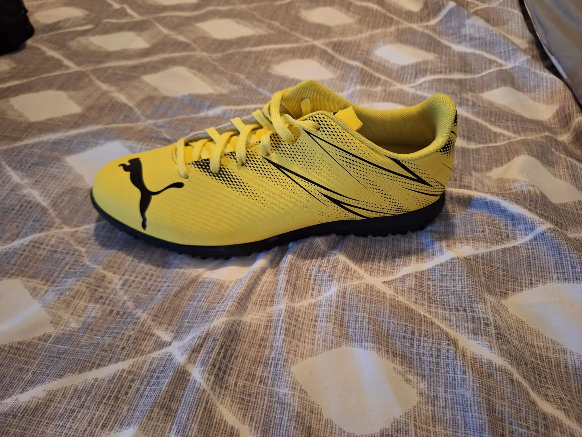 Yellow PUMA ATTACANTO image indicator(2)