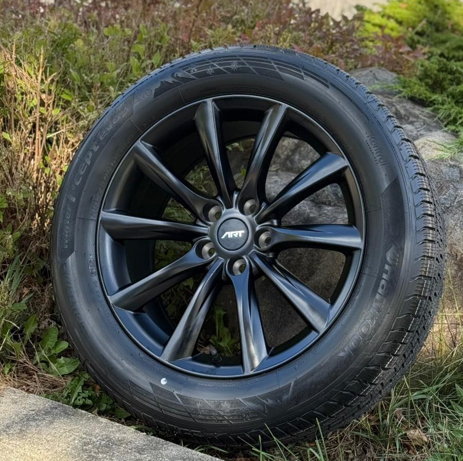 NEW 18”TESLA Model Y rims(5x114)+255/50/R18 Hankook snows - photo 3