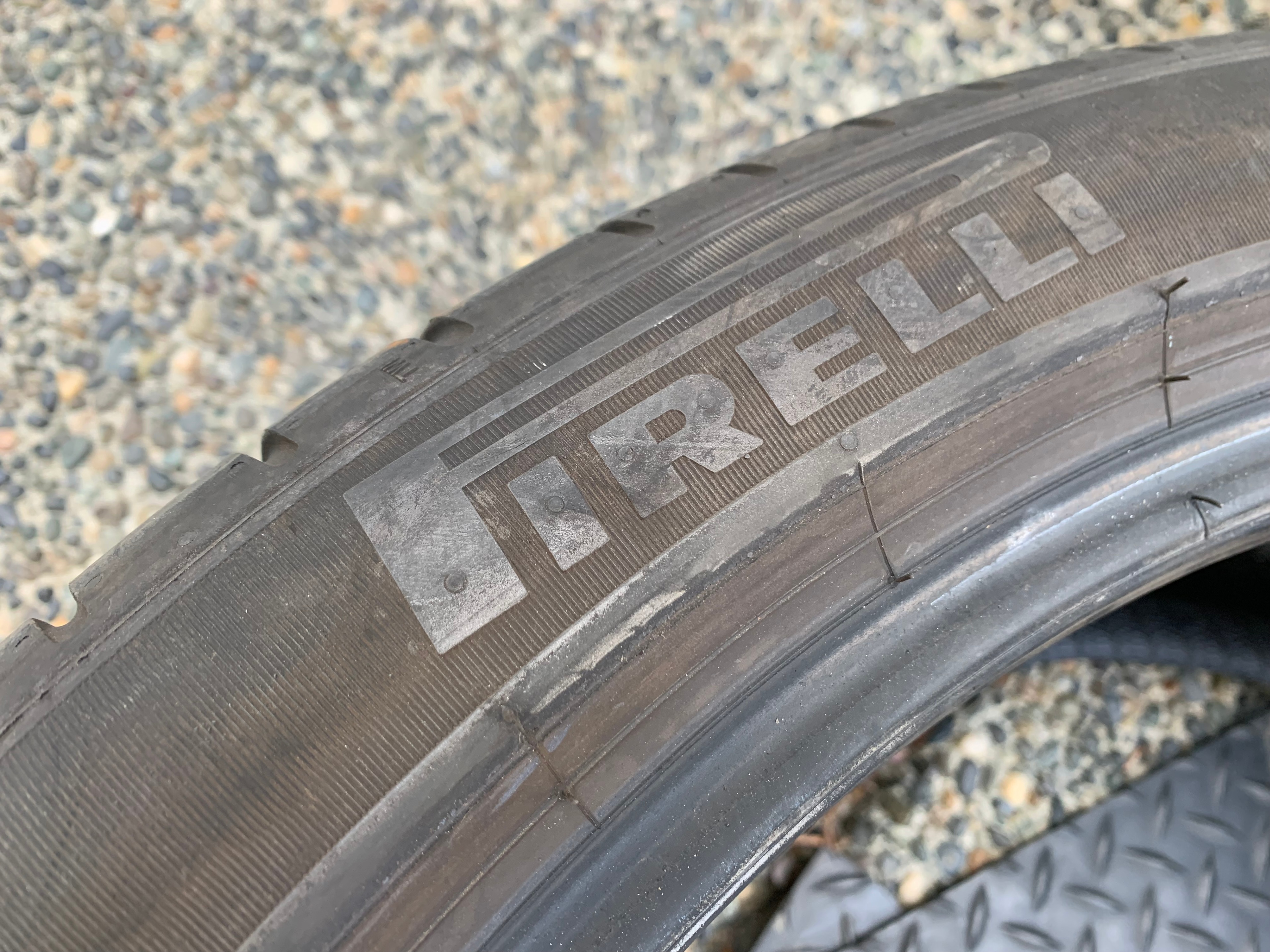 Pair of 255/40/21 XL 102Y Pirelli Pzero PZ4 with 70% tread - photo 4