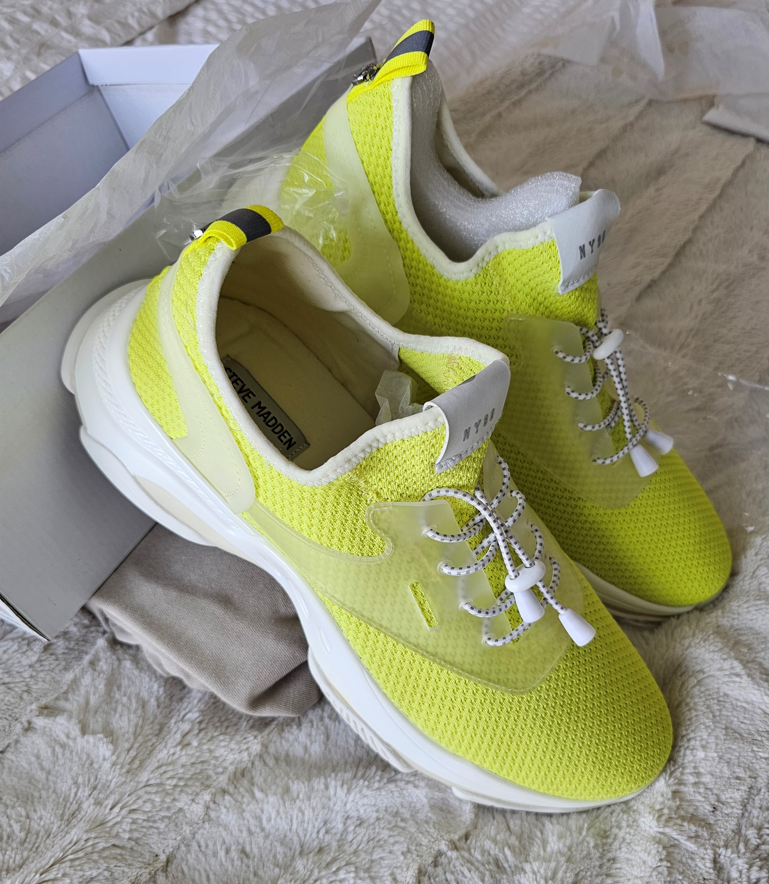 STEVE MADDEN "Isles Yellow" Sneakers Men's "Brand New" - photo 2